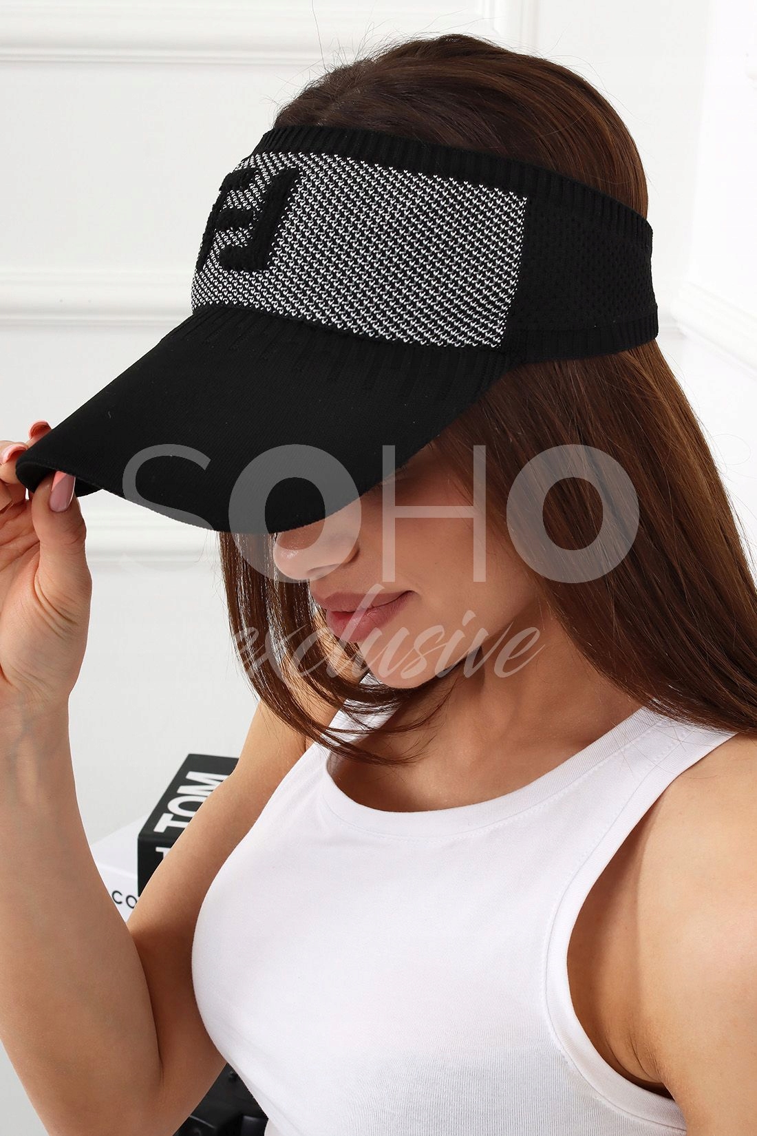 DASZEK PRZECIWSŁONECZNY SPORTOWY LETNI DAMSKI 2382 Rodzaj klasyczny