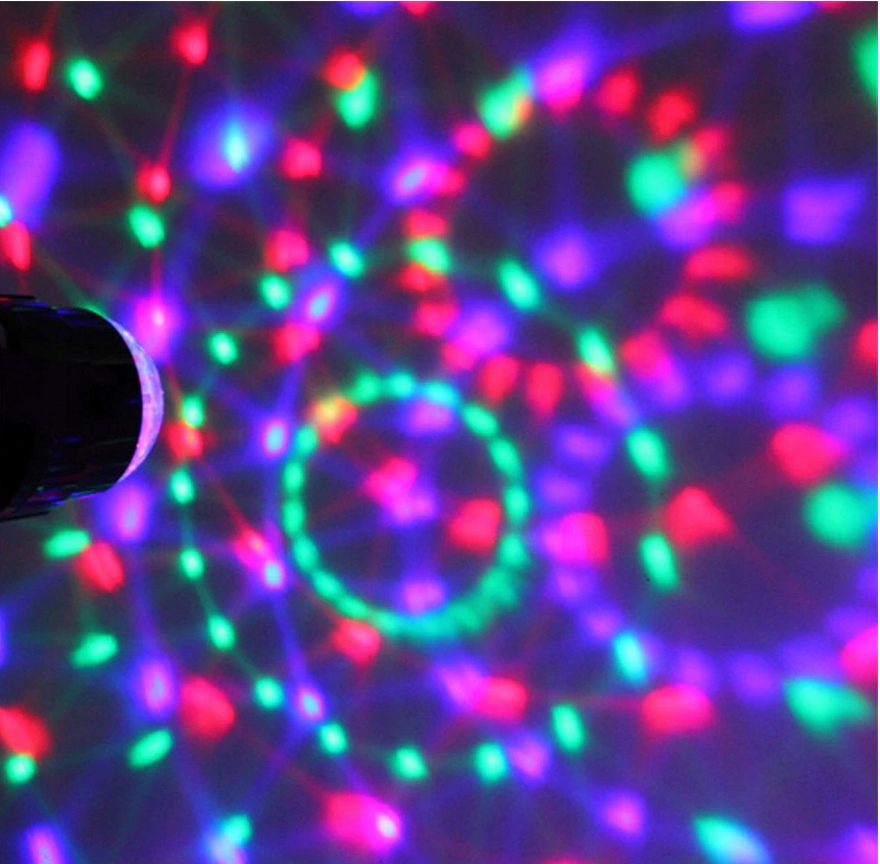 PROJEKTOR DYSKOTEKOWY KULA DISCO OBROTOWA LASER REFLEKTOR LED RGB + PILOT Kod producenta LUSTRZANA KULA DISCO RGB