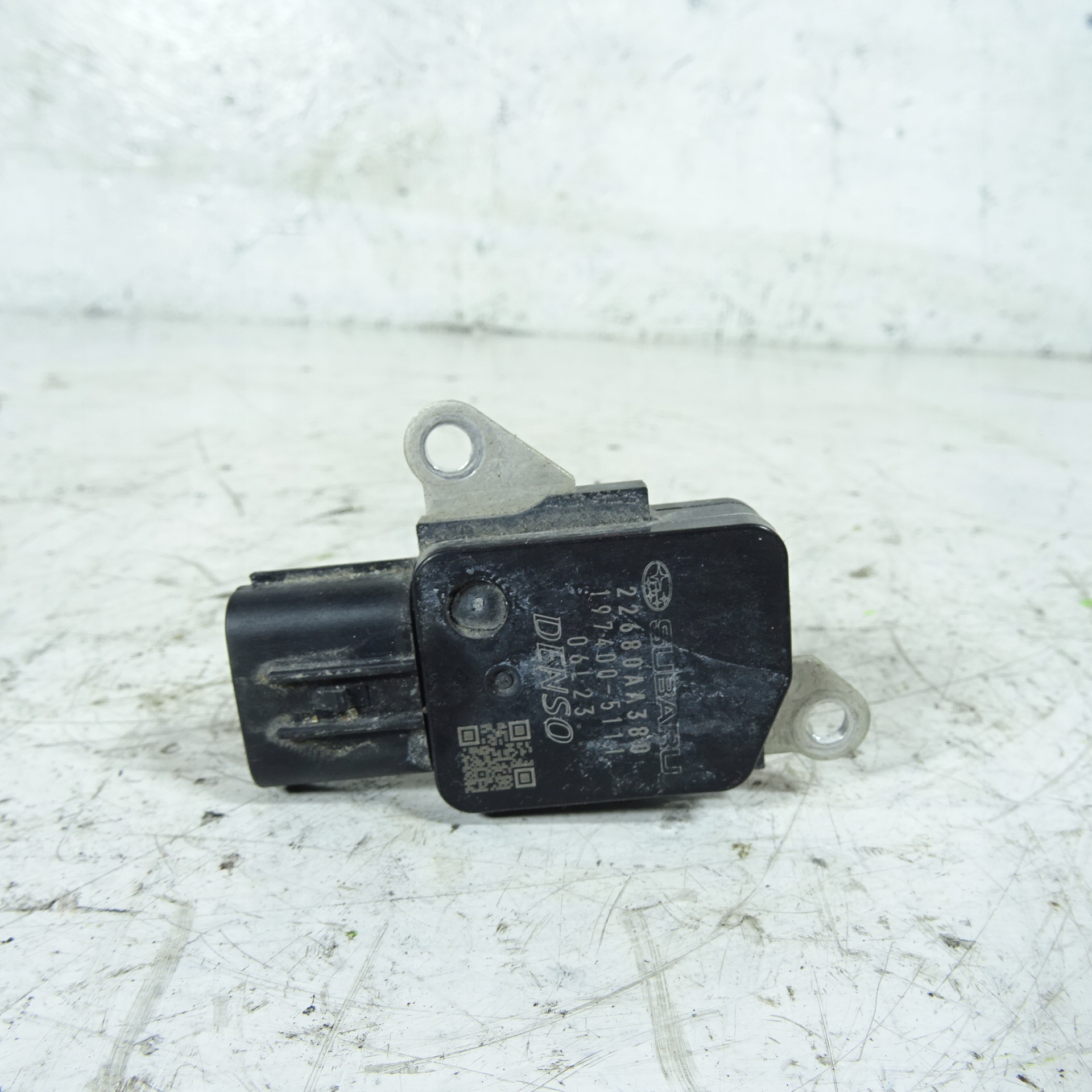 SUBARU LEGACY V 2.0D flow meter 22680AA380