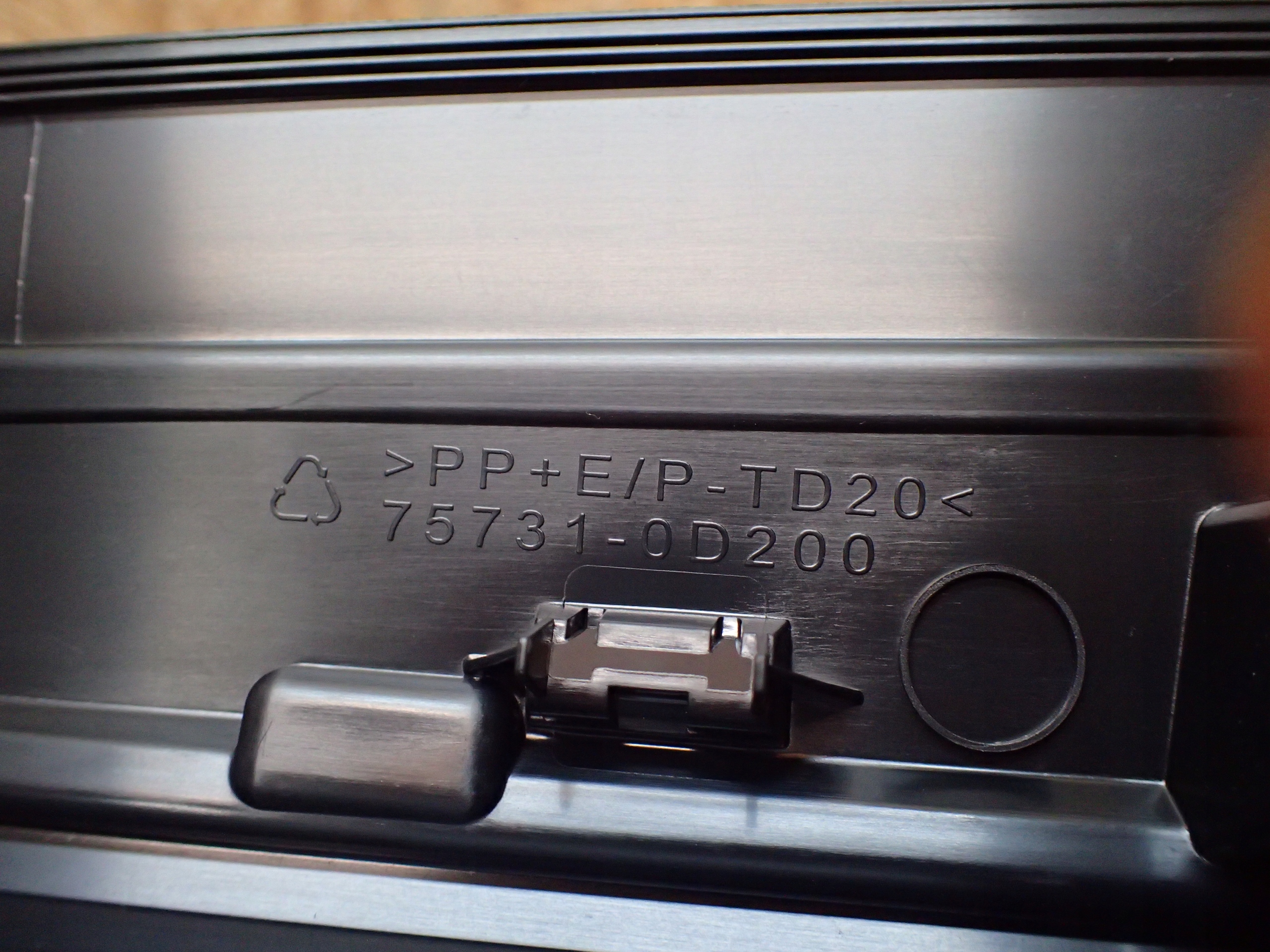 moulding door right front TOYOTA YARIS III 3 LIFT