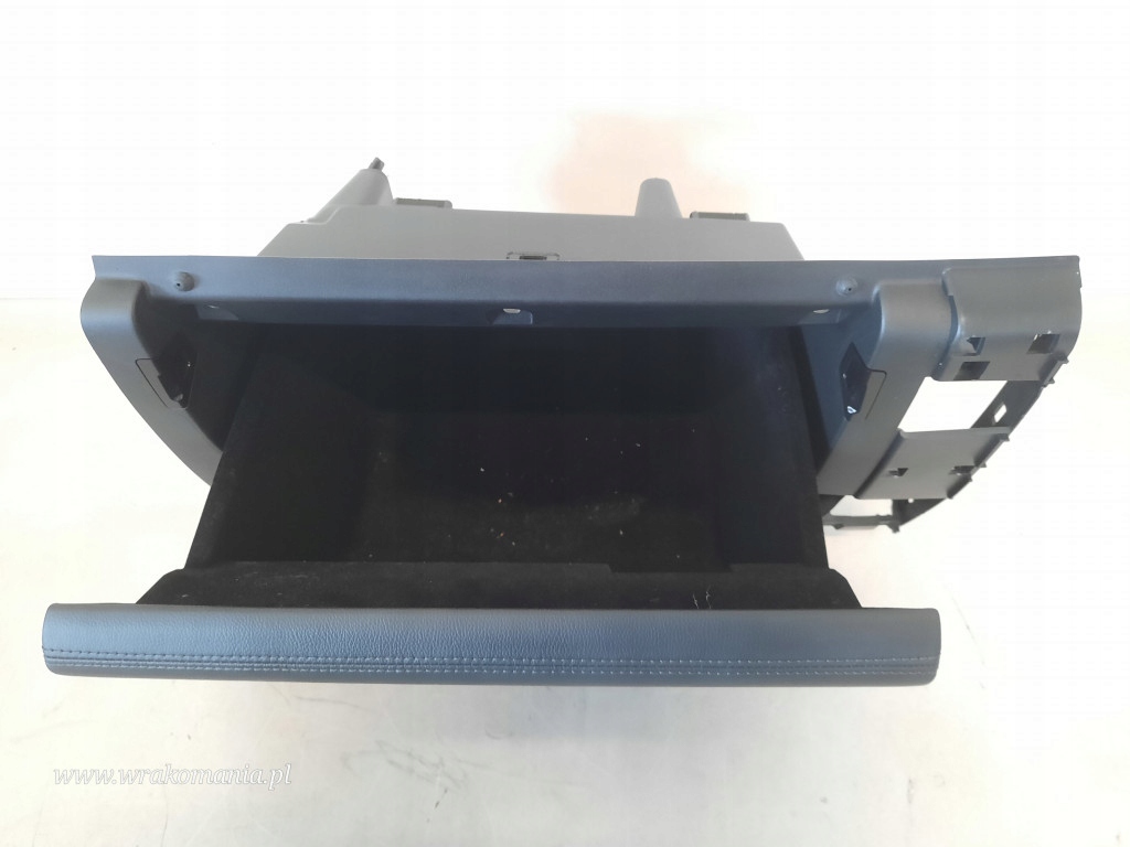 renault KOLEOS II бардачок пассажира 685003744R