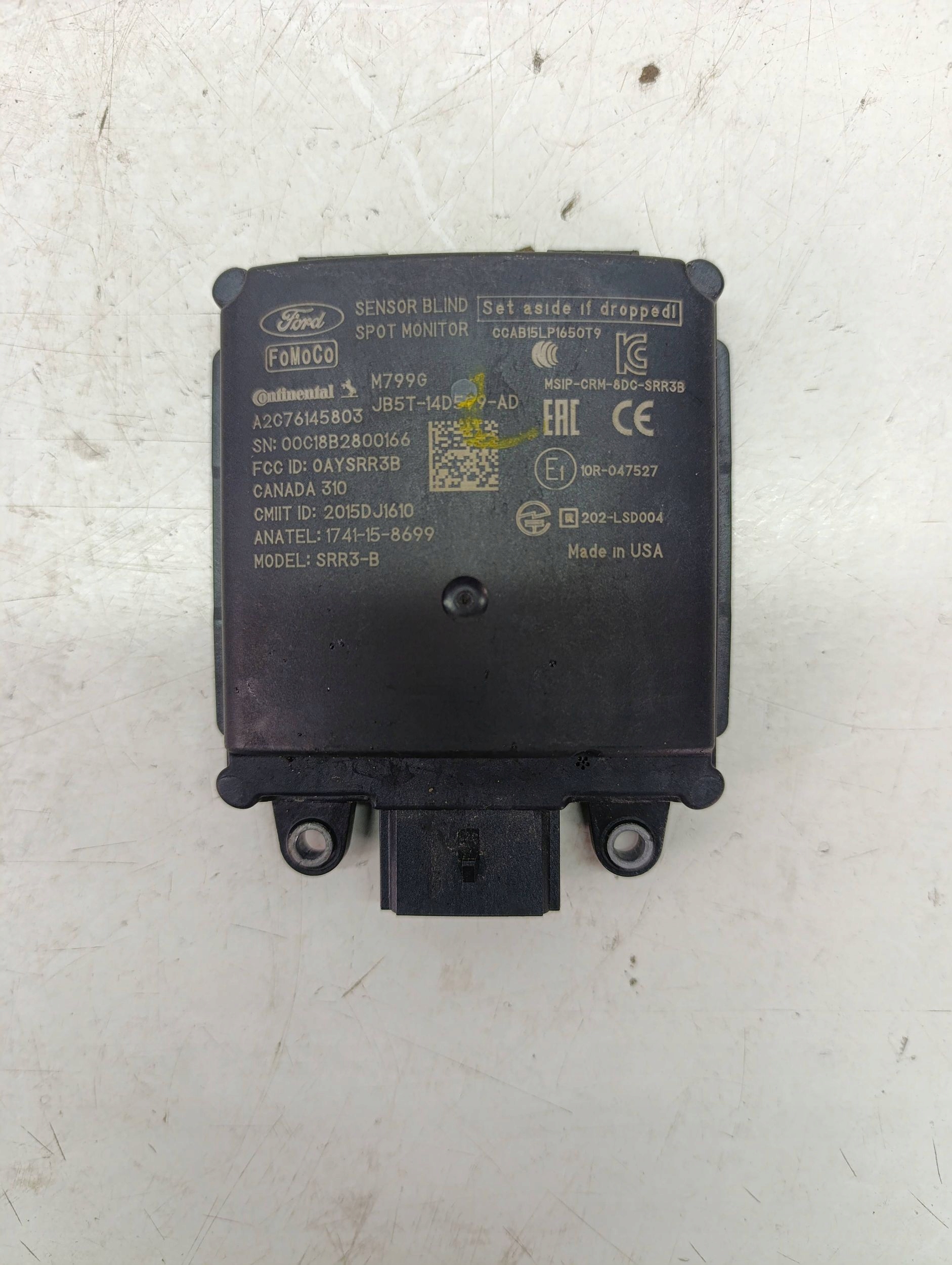 FORD Explorer VI Датчик левый A2C76145803