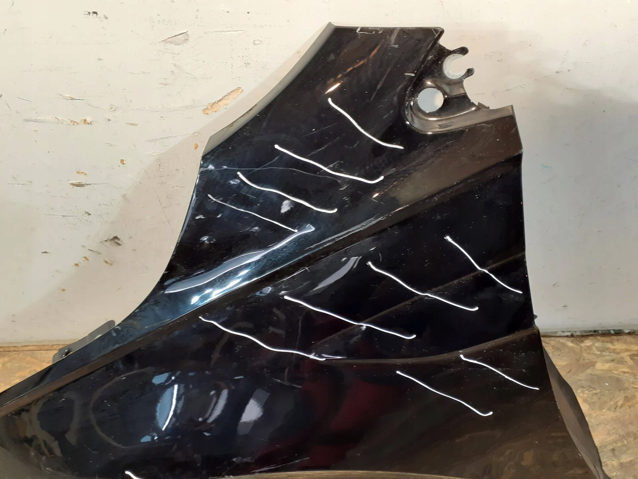fender front left Volkswagen Polo 2G