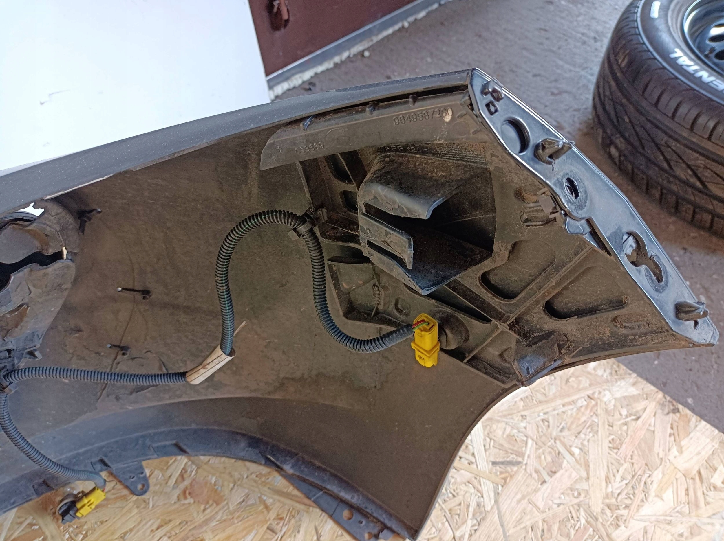 Paraurti anteriore Peugeot 207 2006-2013 pekniety