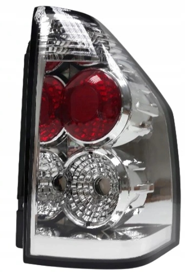 

Mitsubishi Pajero 03- Lampa Tylna Prawa Srebrna