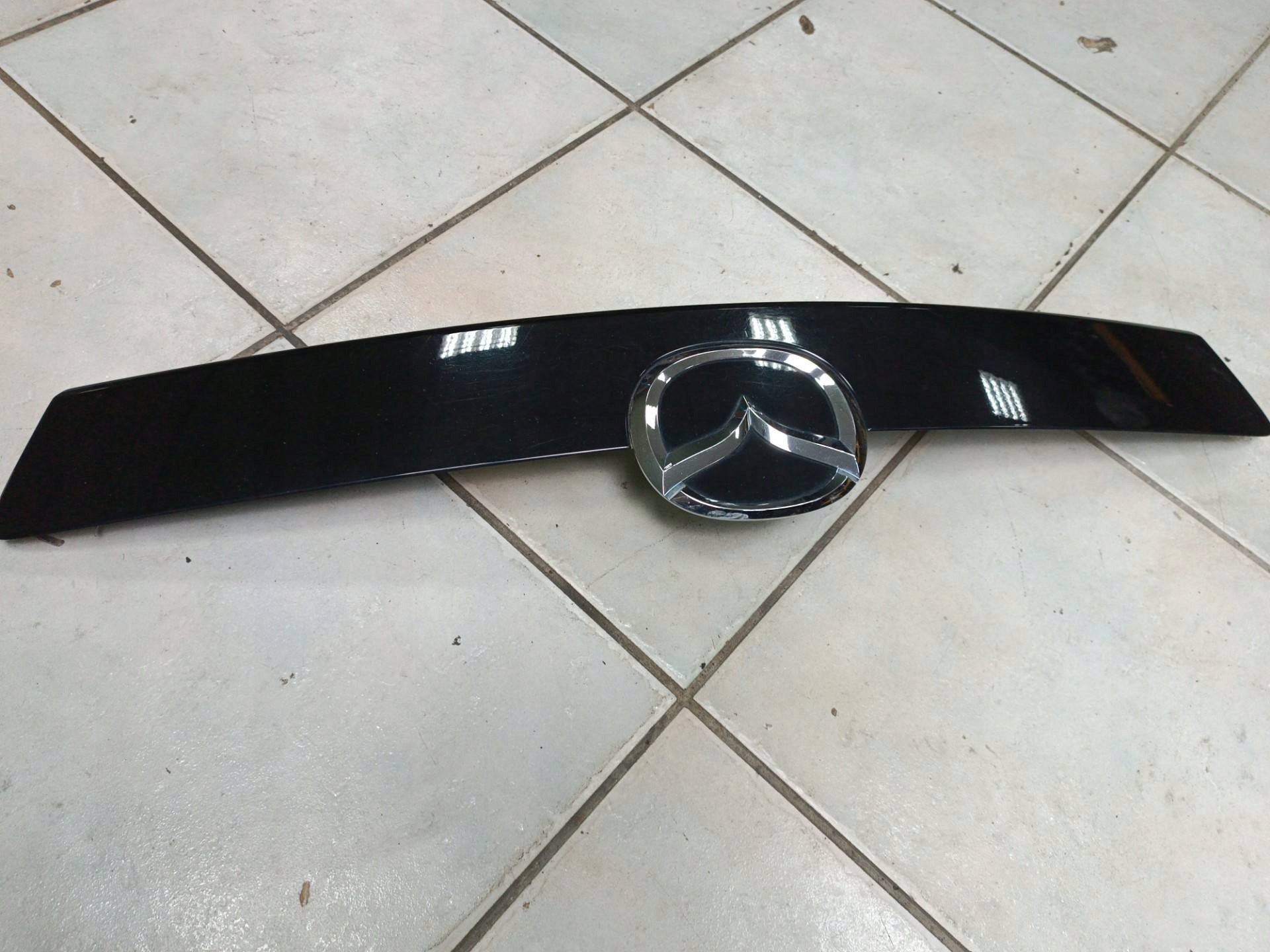 Moulage du capot Mazda CX-9 facelift 2009 TD1150811