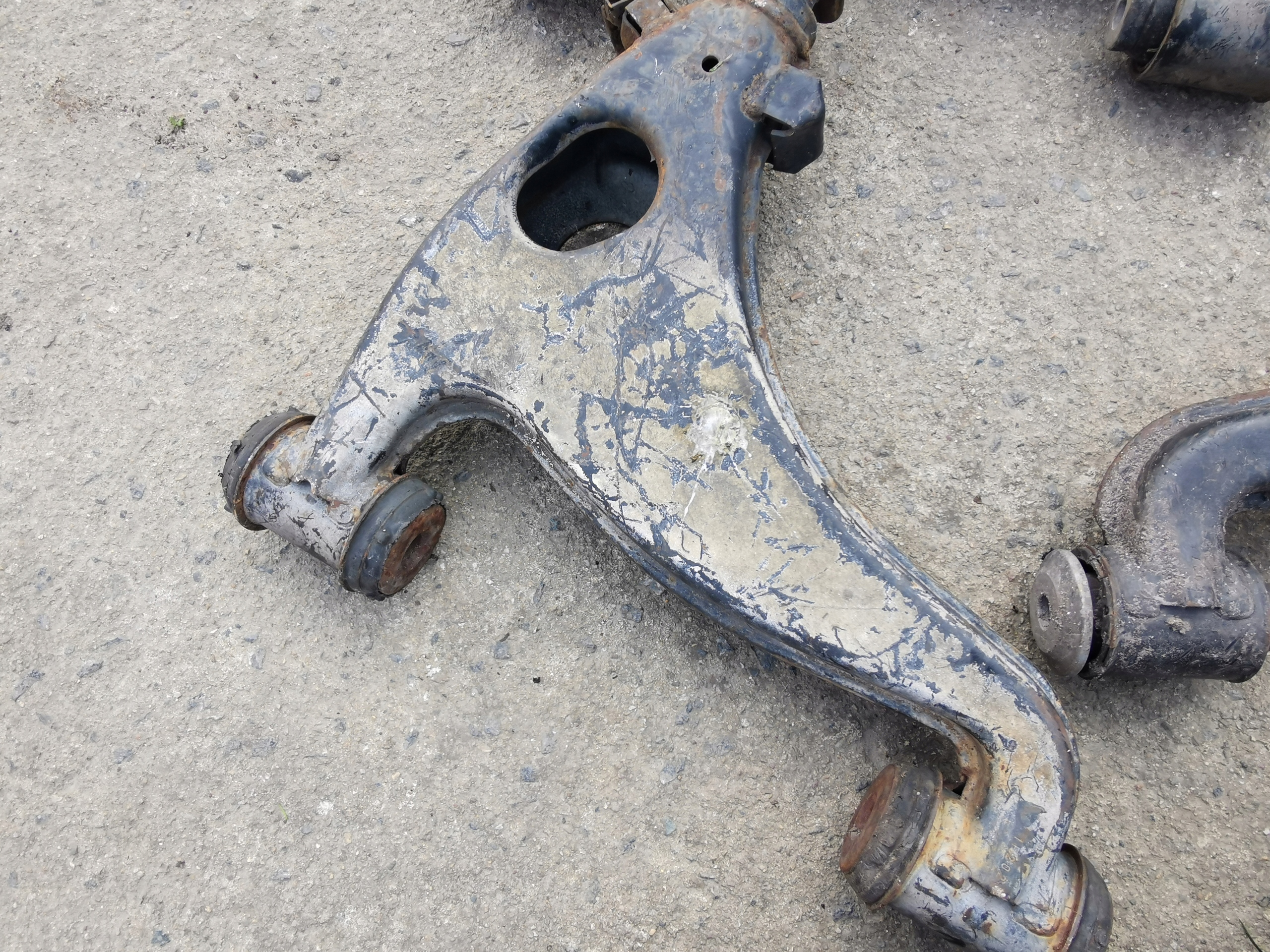 arm front right left lower Mercedes 124 W124