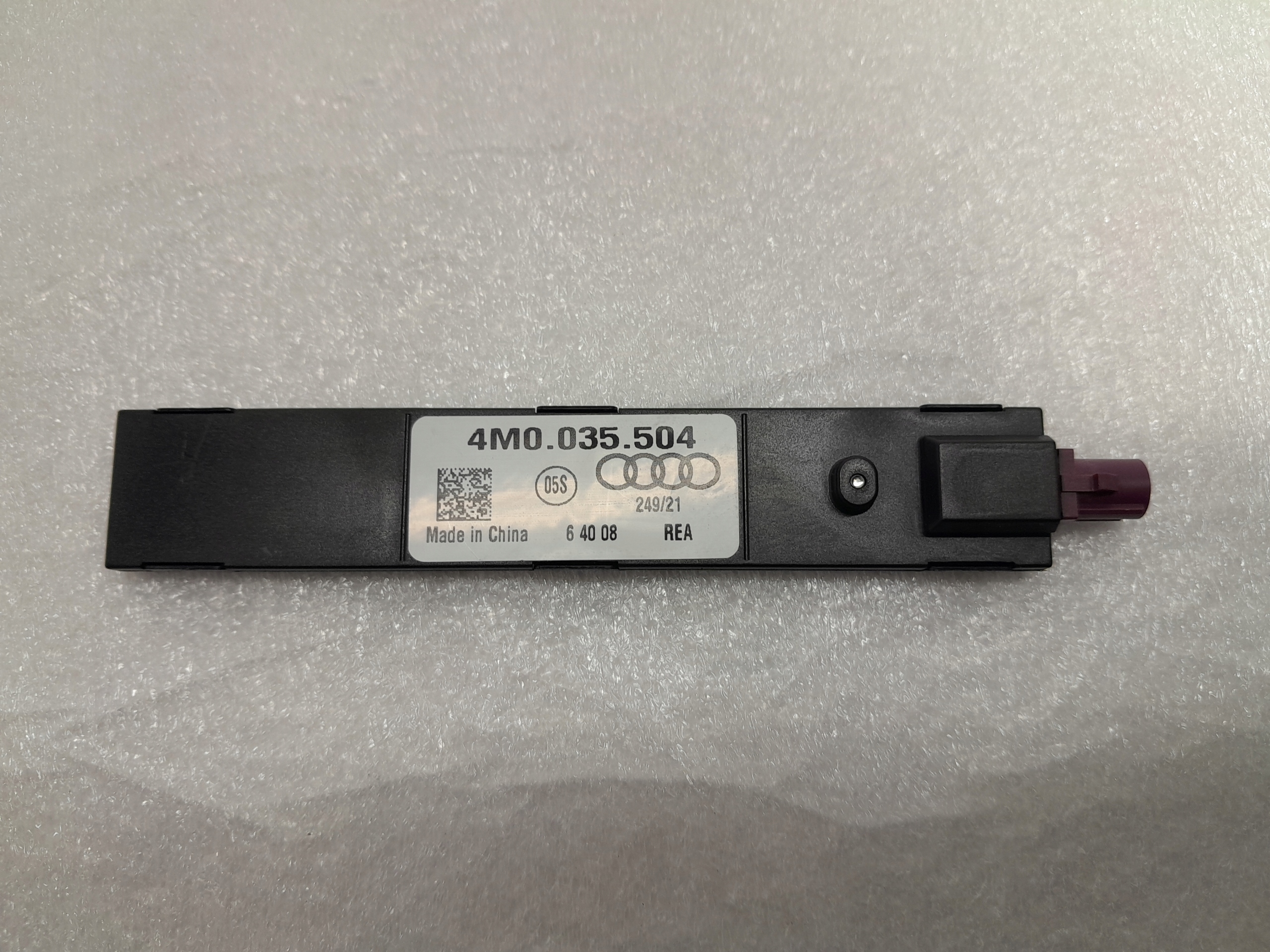 AUDI A4 B9 LIFT amplifier aerial 4M0035504