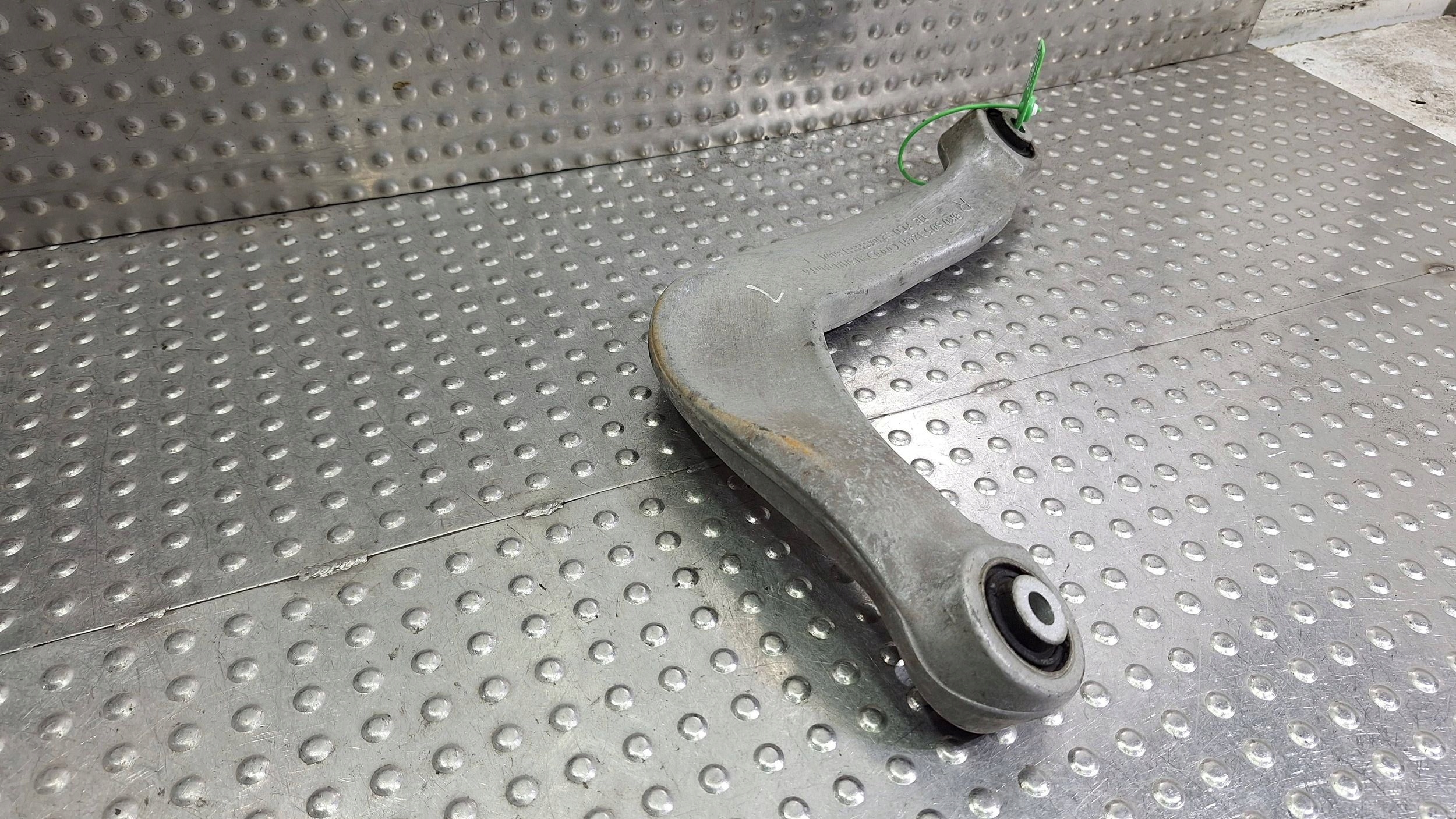 Querlenker rechts heck 8K0505324H AUDI A4 B8 A5 8T A7 A6 C7 Q5 8R