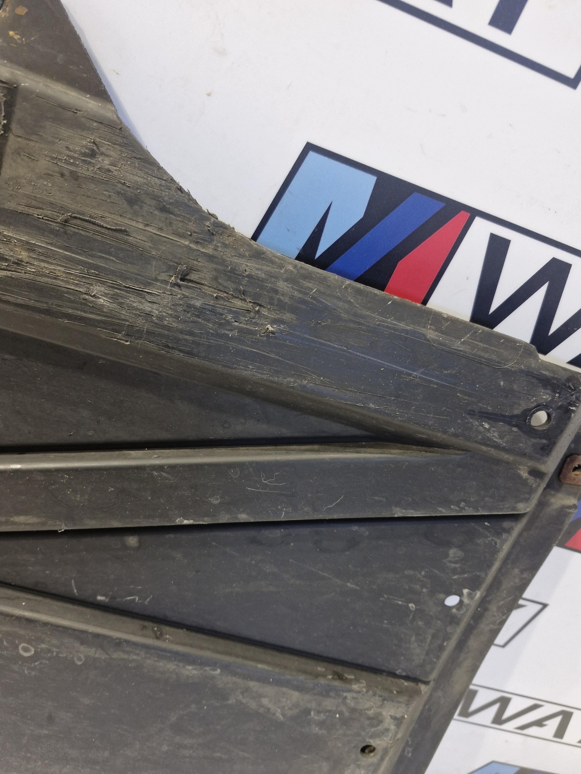 8176757 BMW E39 blende abdeckung abdeckung unterfahrschutz untere links