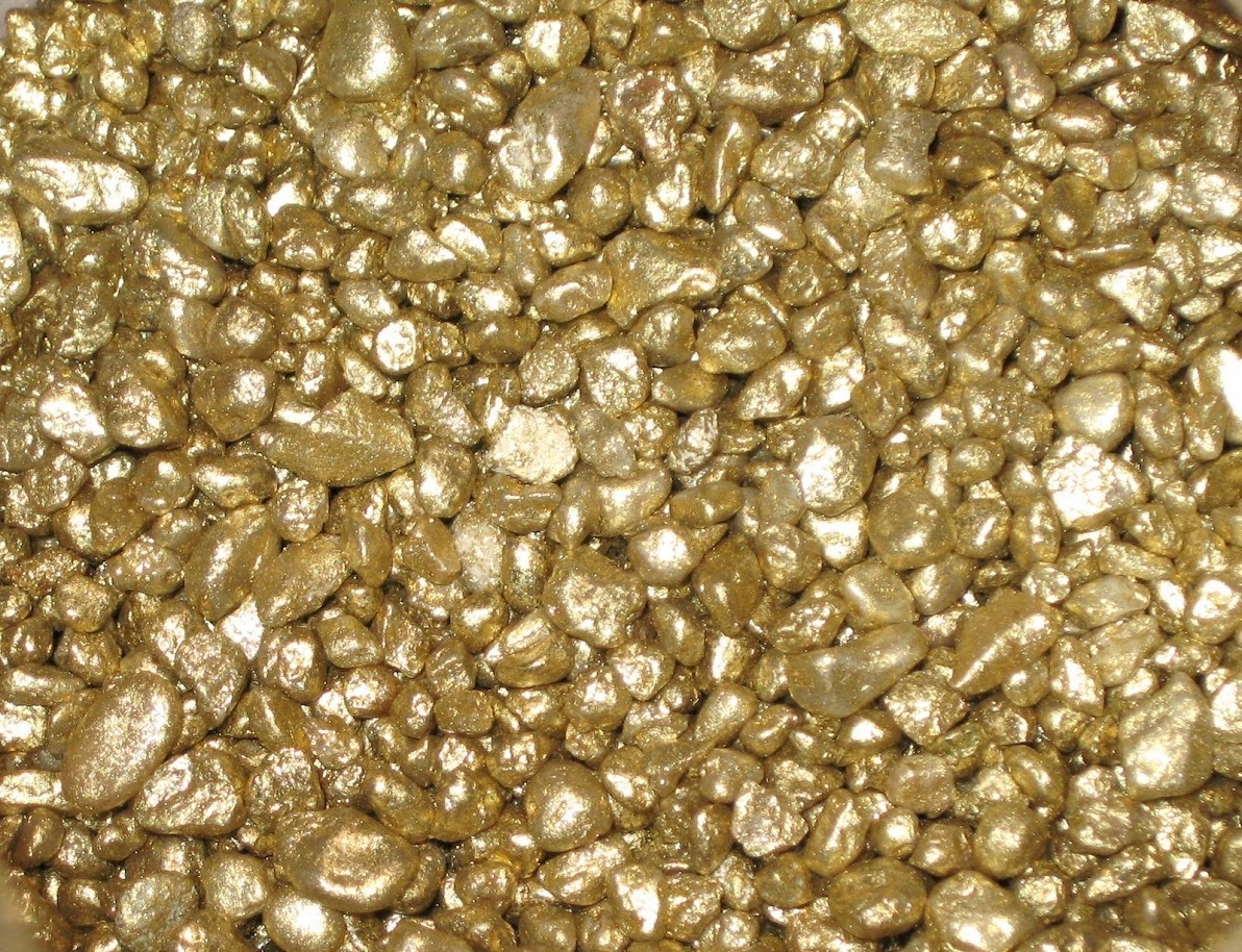 

Piasek żwirek 2-4mm dekoracyjny złoty 0,5 kg
