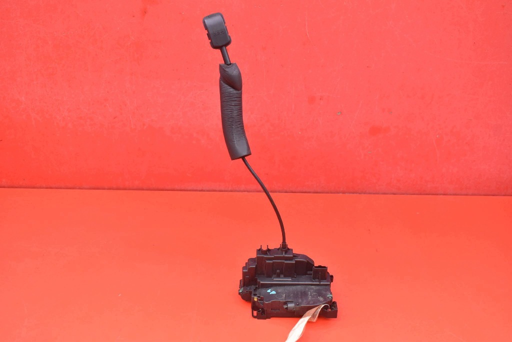 lock door left front front EU RENAULT MEGANE 3 III 5D HB 08-14
