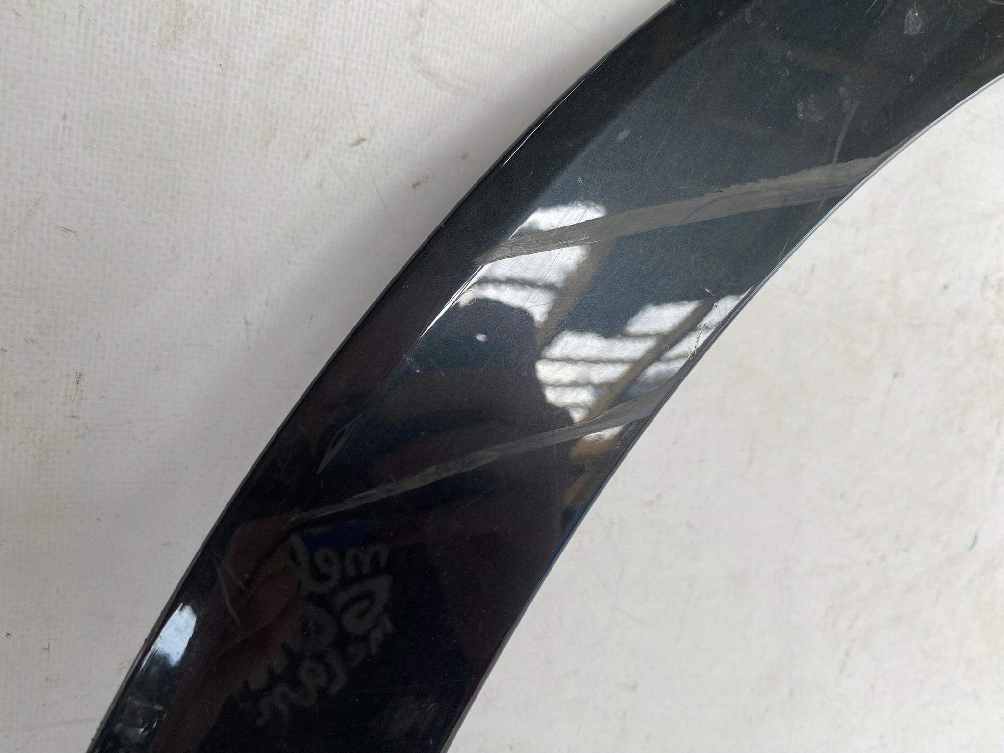 AUDI Q3 II 83A 18- modanatura parafango Destra posteriore 83A853818A