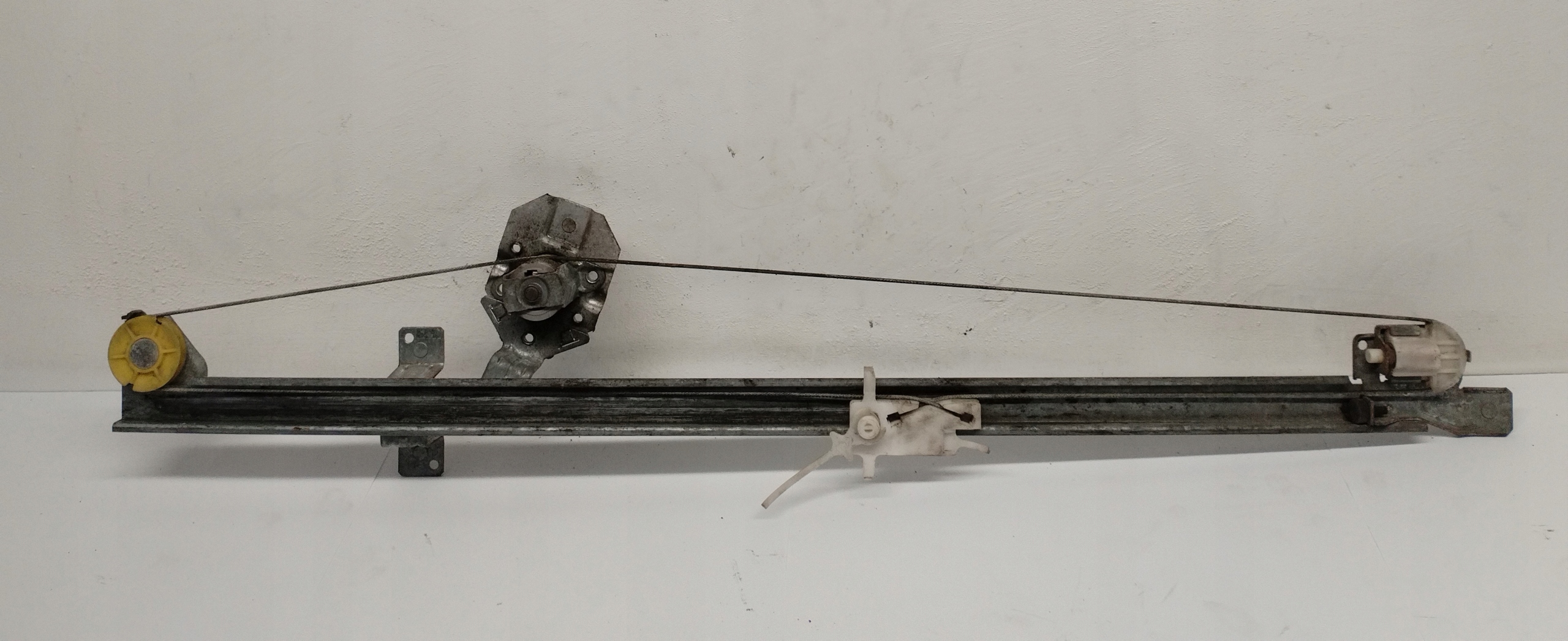 mechanism window regulator left front Kia XH523PA