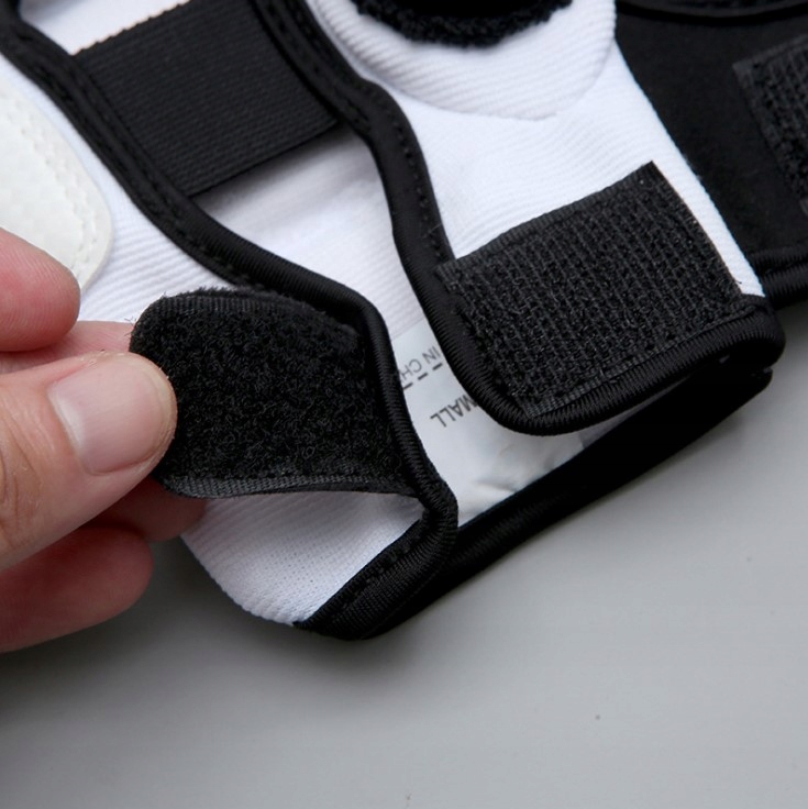 Rękawice napięstniki taekwondo WTF MMA boks karate Rozmiar XL