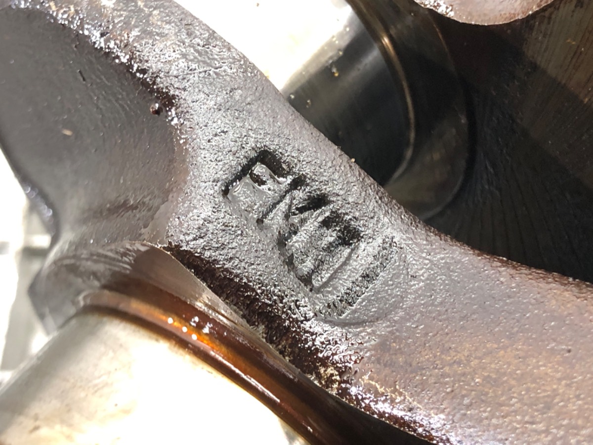 WAŁ KORBOWY CHRYSLER 300M 2.7B EER Stan opakowania zastępcze