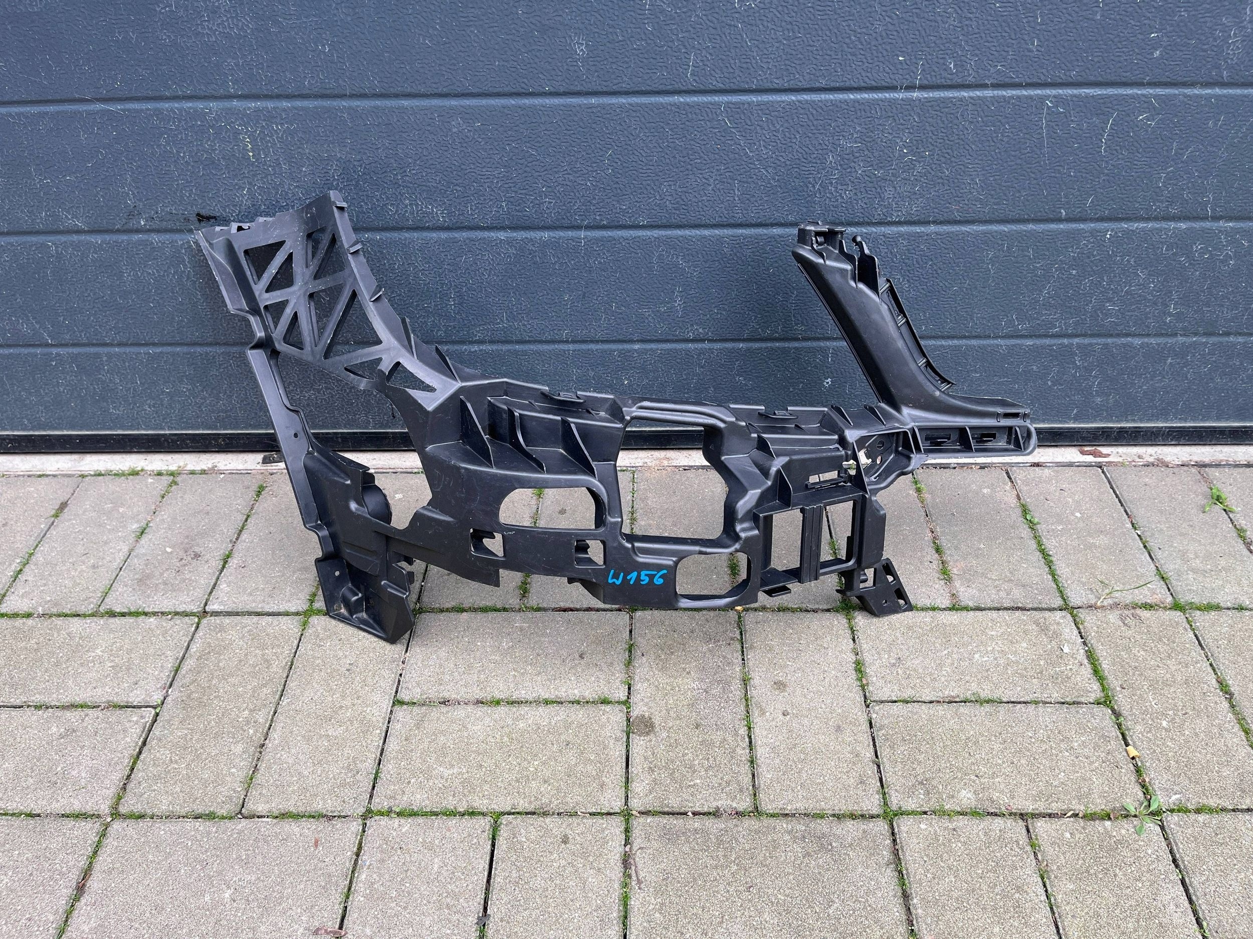 MERCEDES C W204 support bracket holder lights front right A2048854265