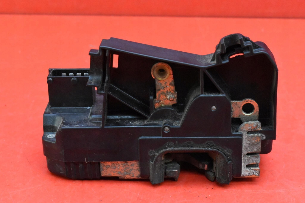 lock door left front front EU 90561151 AS OPEL ASTRA 2 II G 98-09