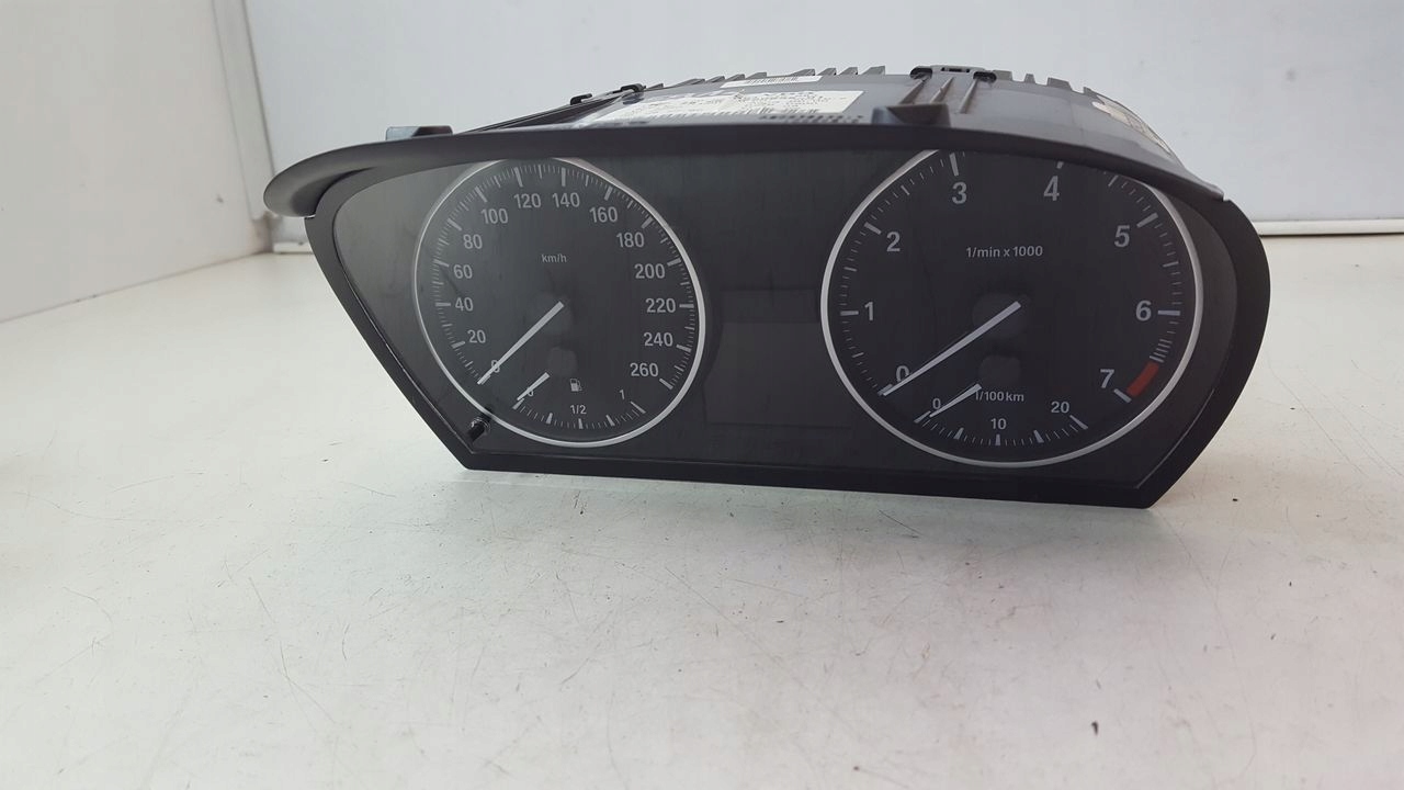 Instruments tachymètre compte tours BMW E90 E91 2,0i