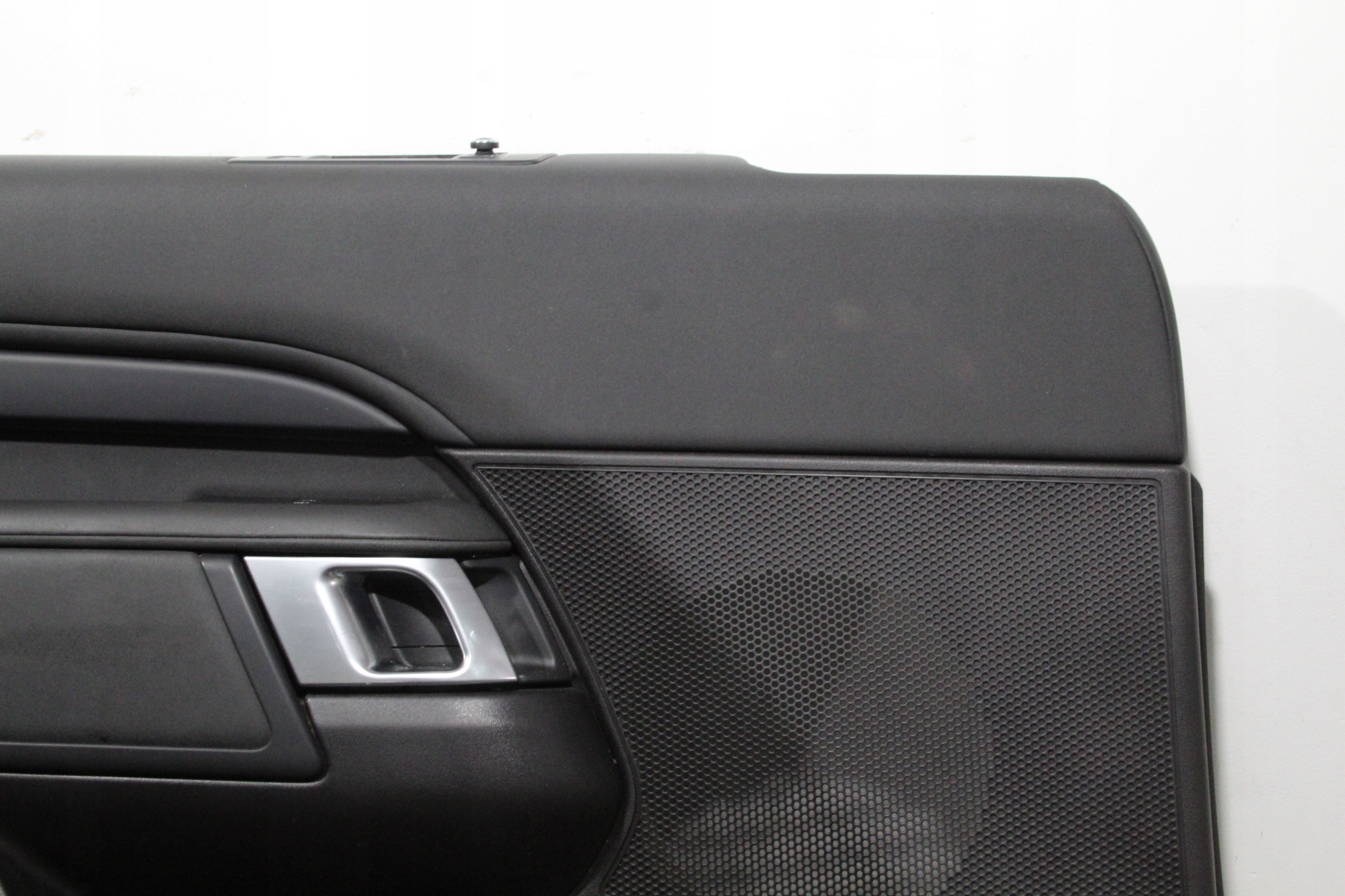upholstery side door left front DISCOVERY V 5 L462