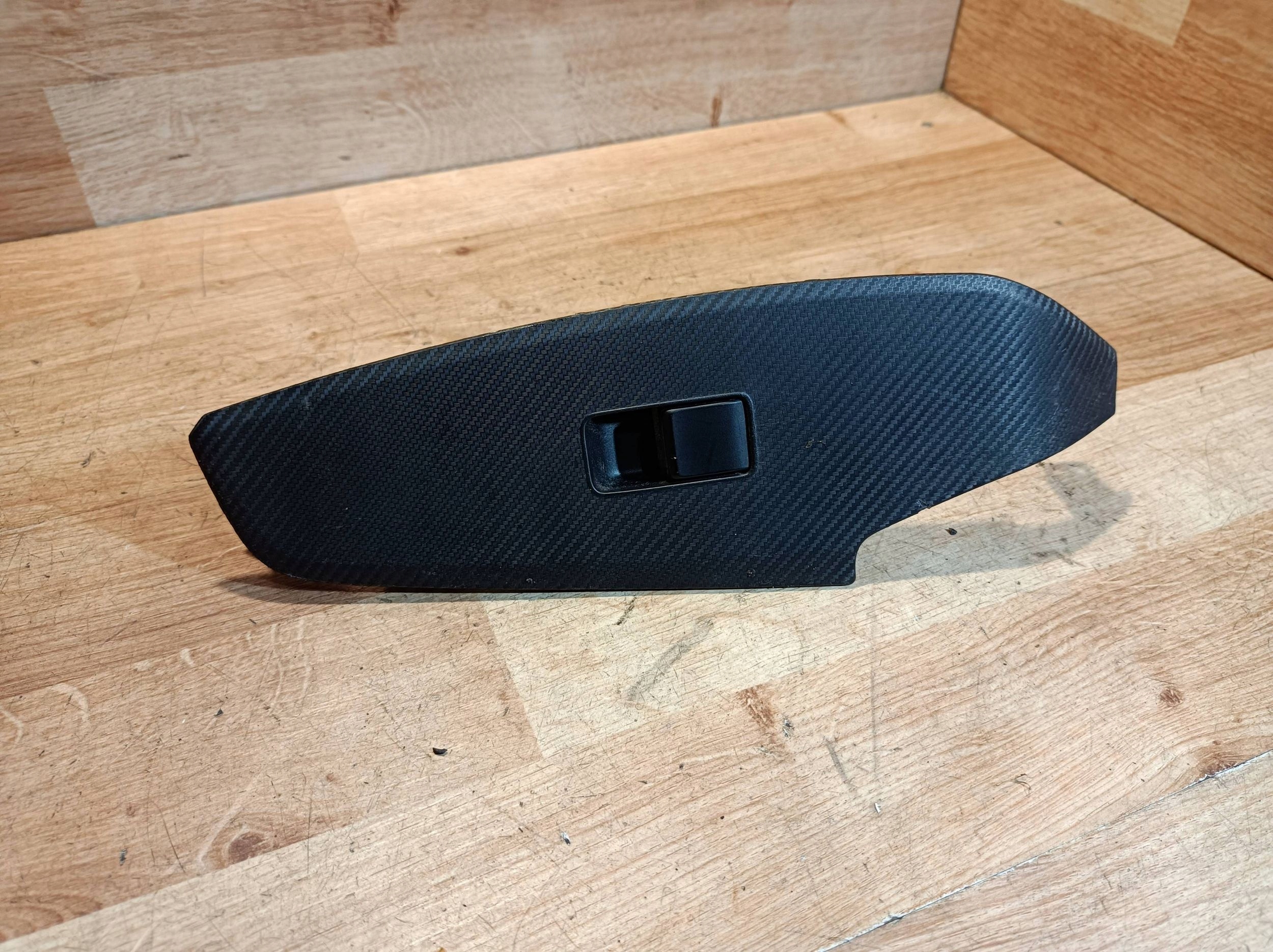 window control switch Mazda 3 III 2014 BKA7684