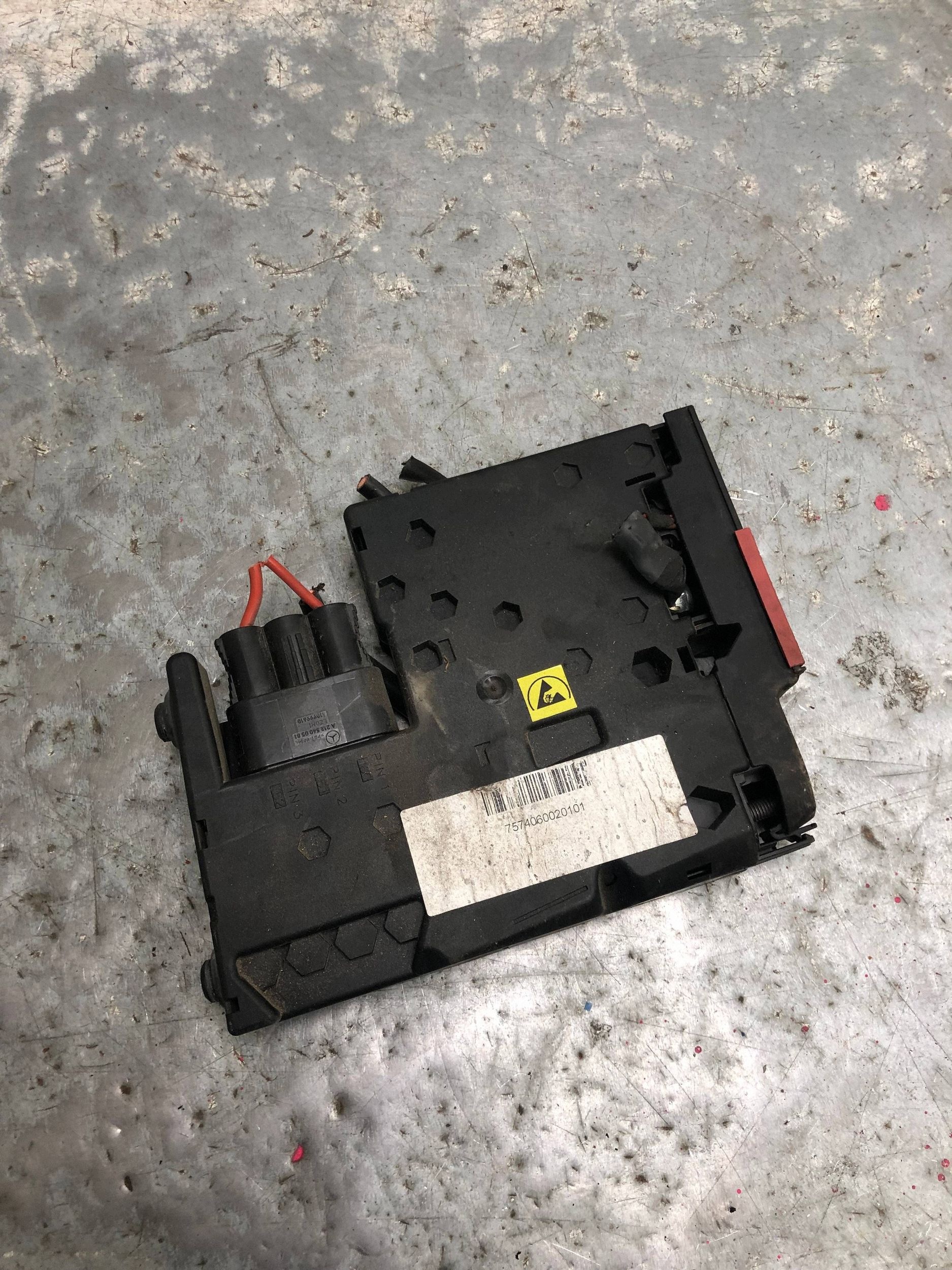 module pyrotechnic clamp MERCEDES W212 KOMBI A2125407050