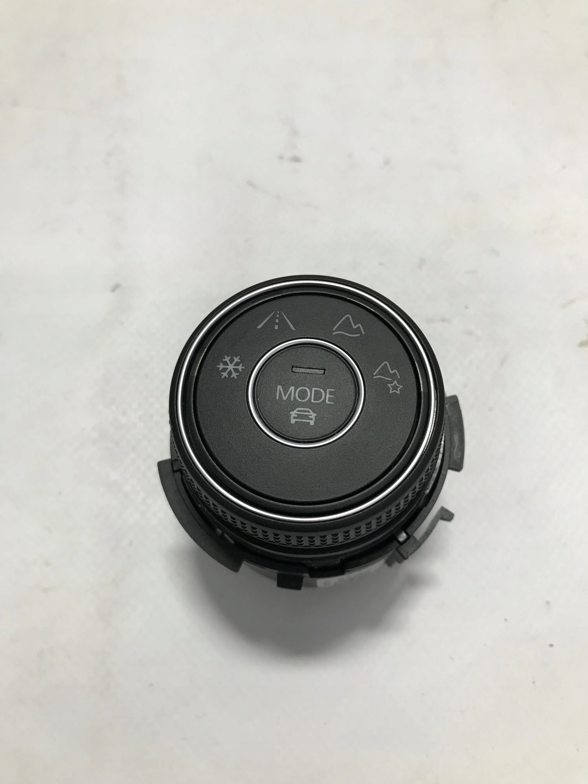 PRZEŁĄCZNIK STEROWANIE NAPĘDEM VW T-ROC 17-