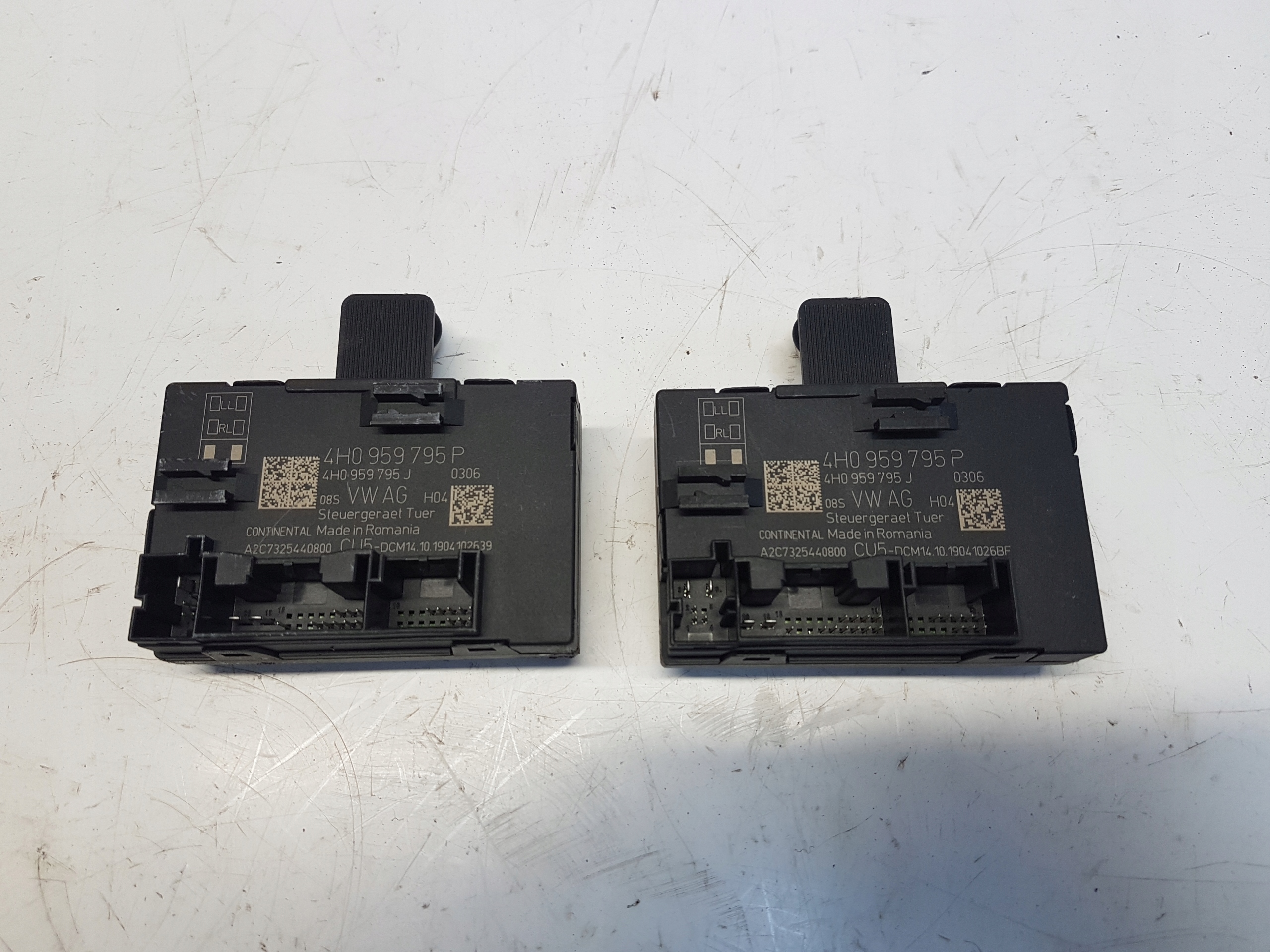 MACAN LIFT 95B 2.0TFSI module control unit door rear part