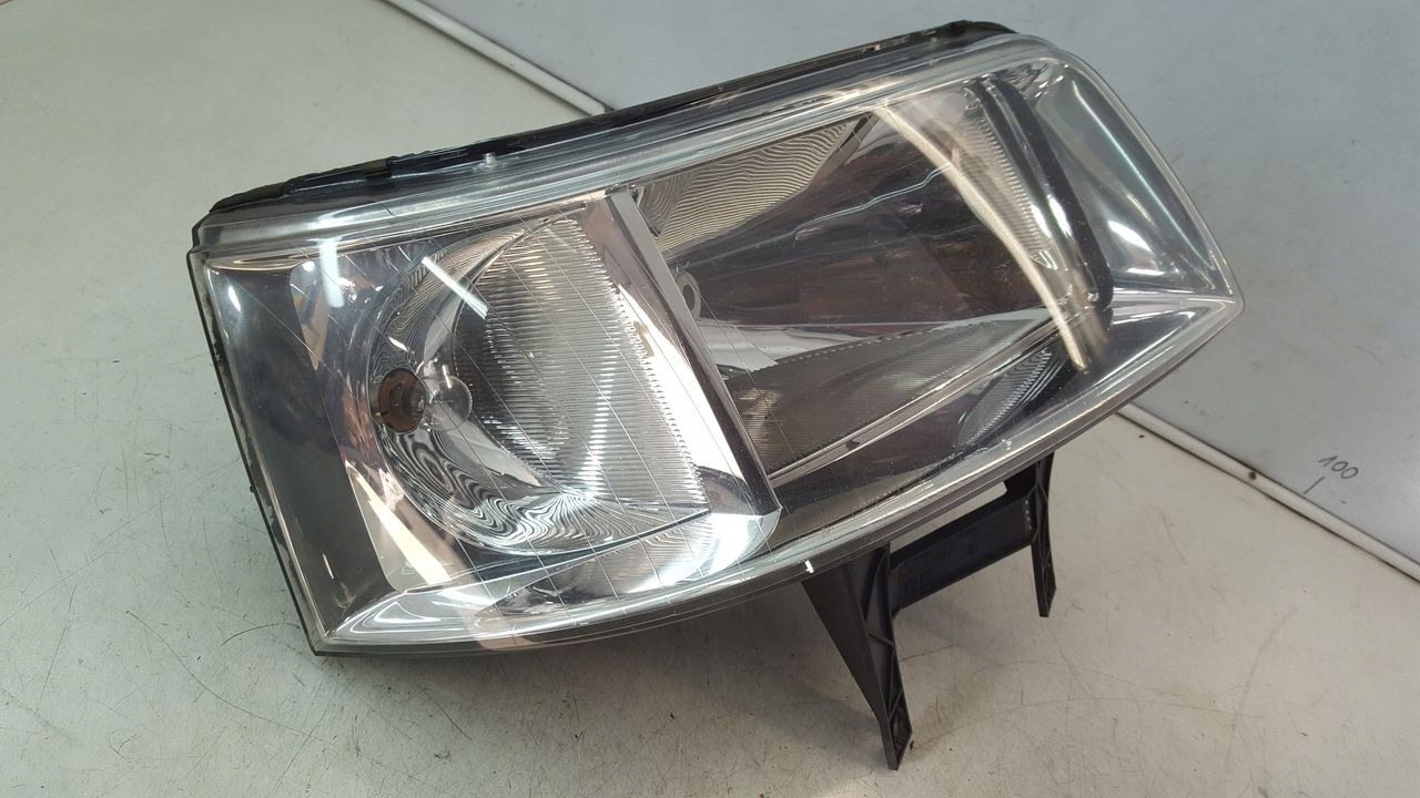 light front front right VW T5