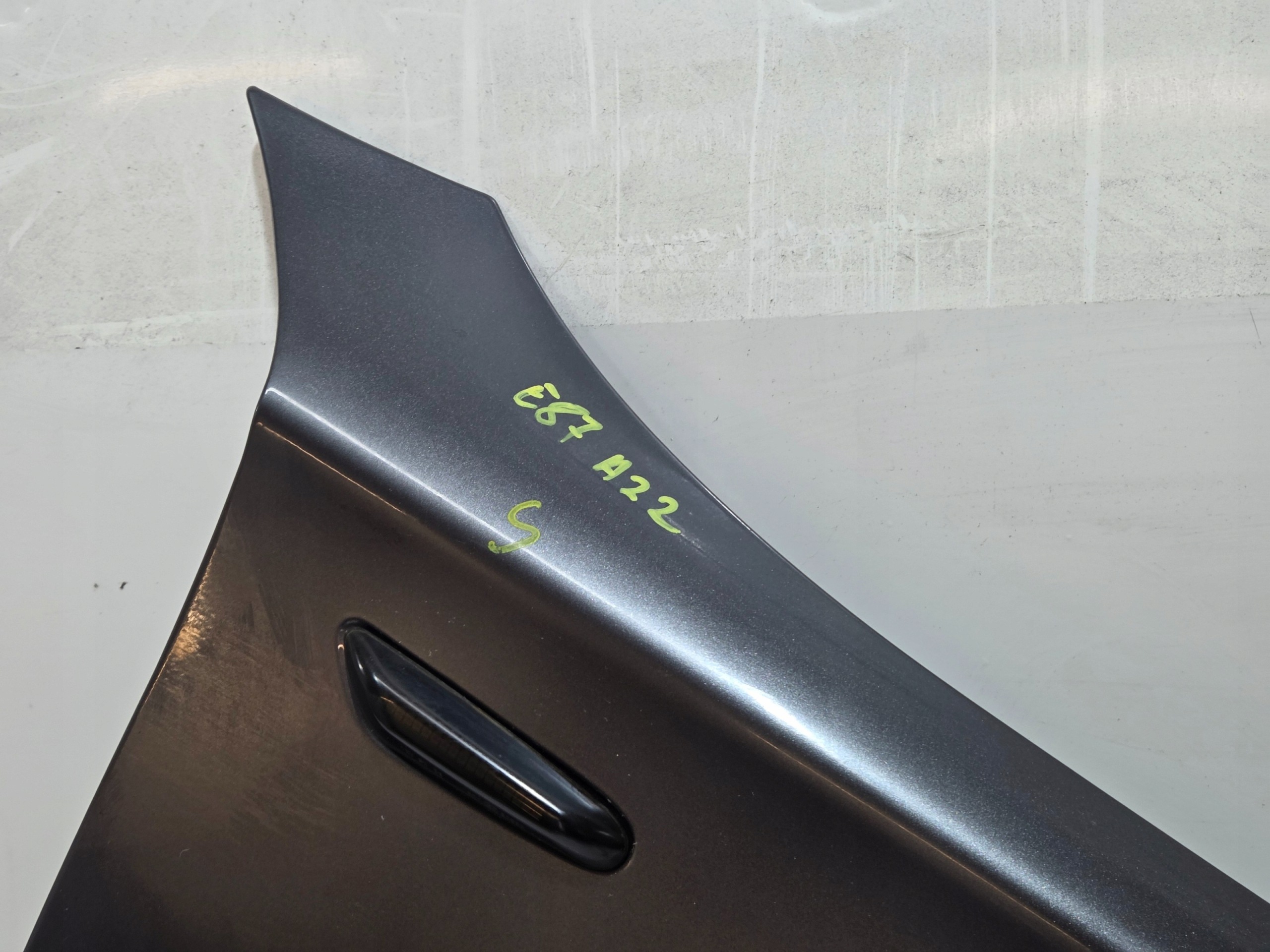 aile droite avant BMW E87 SPARKLING GRAPHIRE A22/7