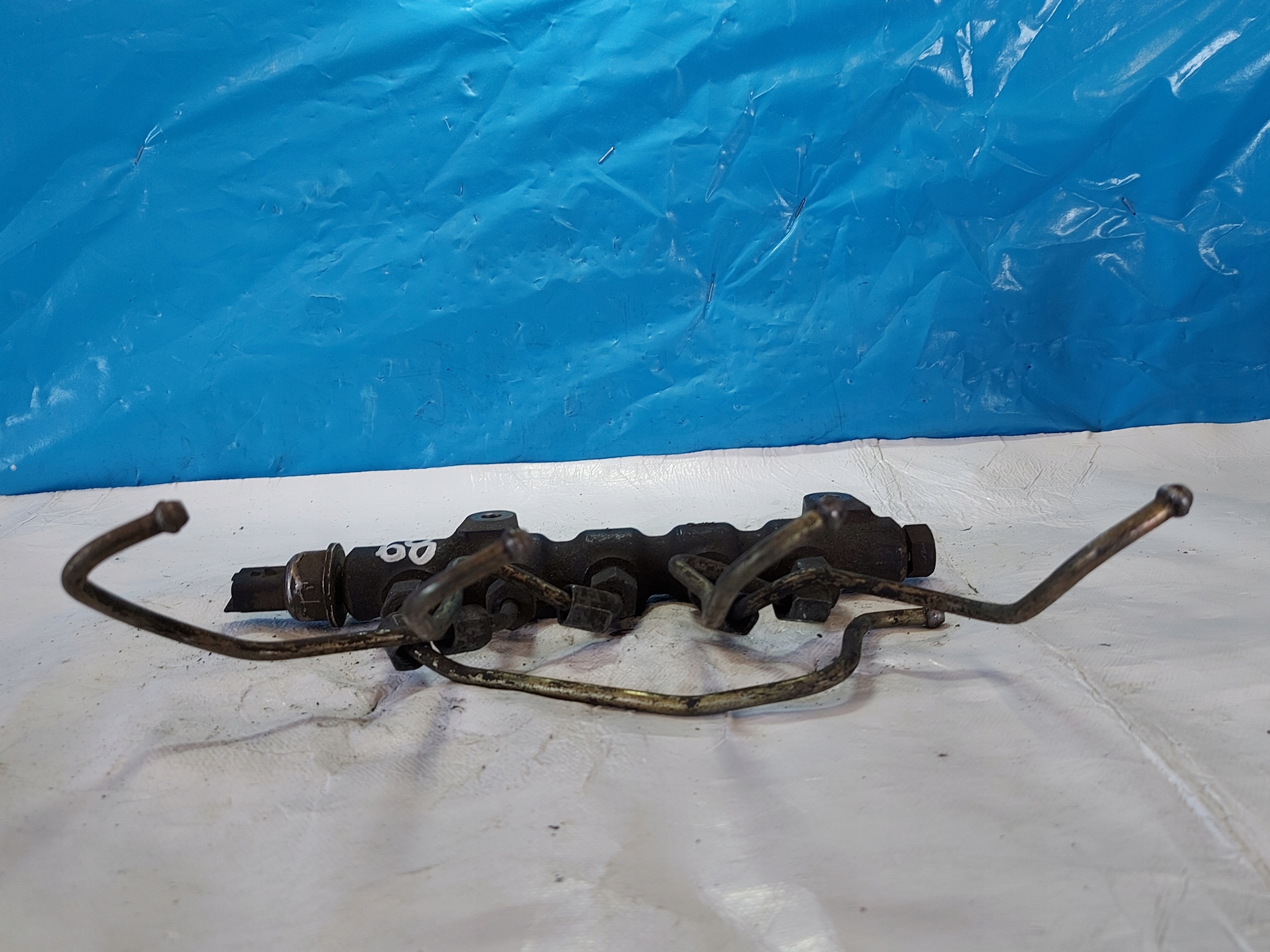 Rampe injection CITROEN C2 1.4 HDI 9654592680