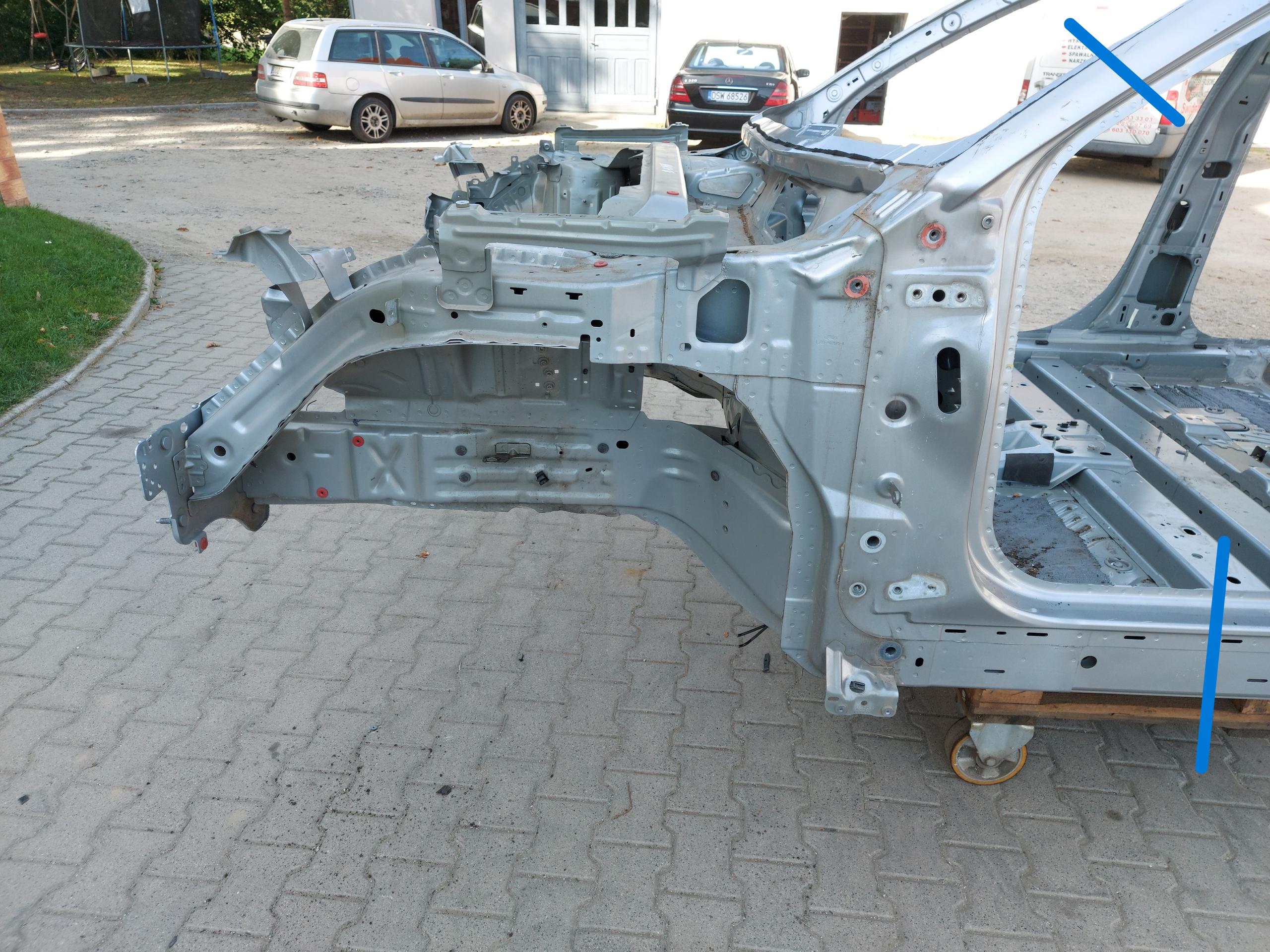 Ford Mustang Mach-E PODŁUŻNICA ĆWIARTKA LEWA PRZÓD