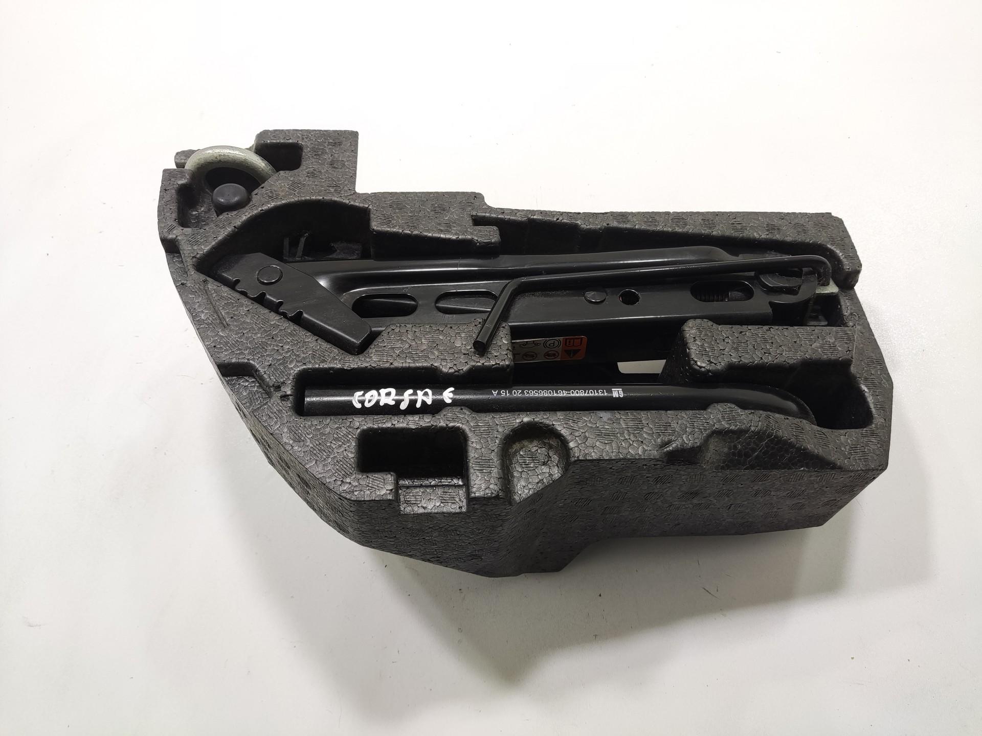 Cric Levier de vitesse Clé UCHO OPEL CORSA E 2014-2019 13107800