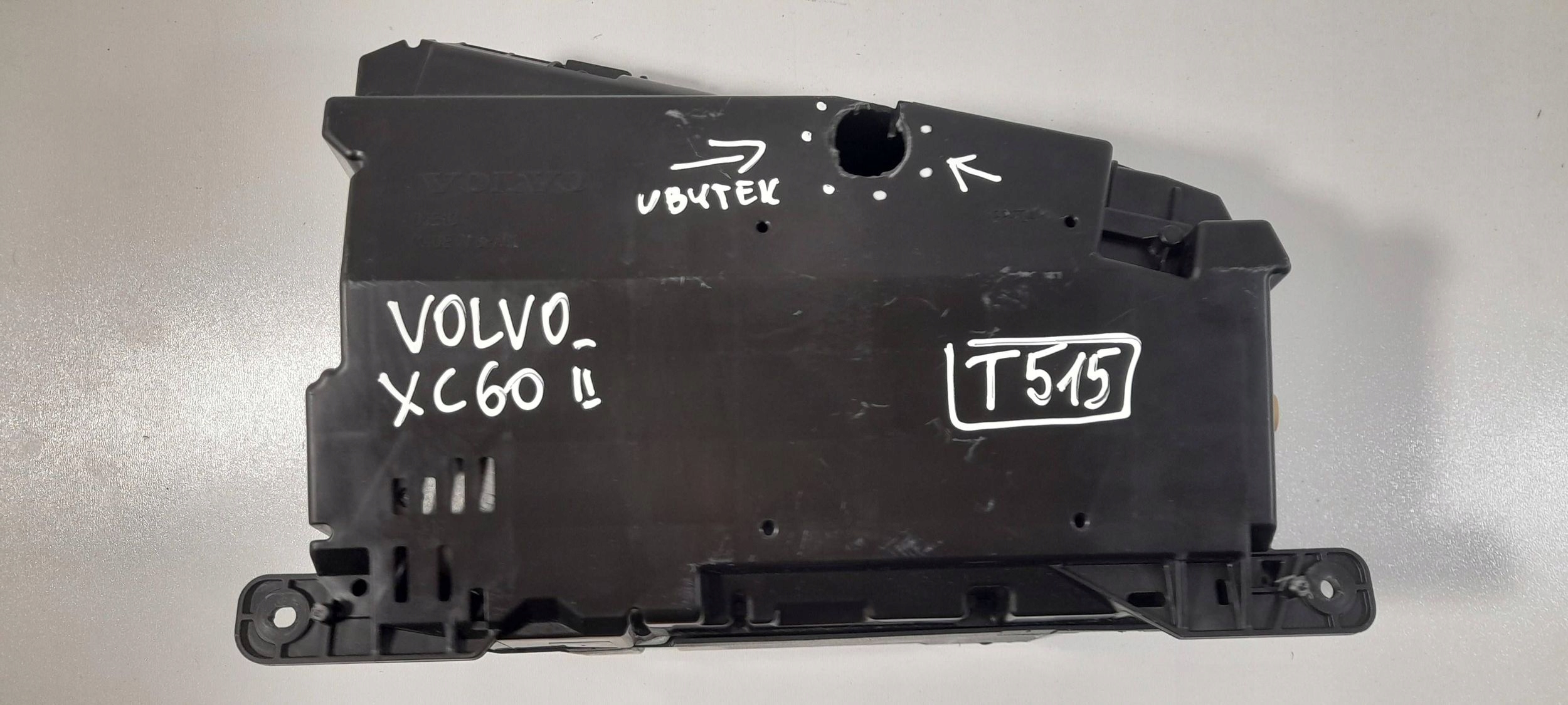 Volvo XC60 II Ekran HUD (display) 32300227 (T515)