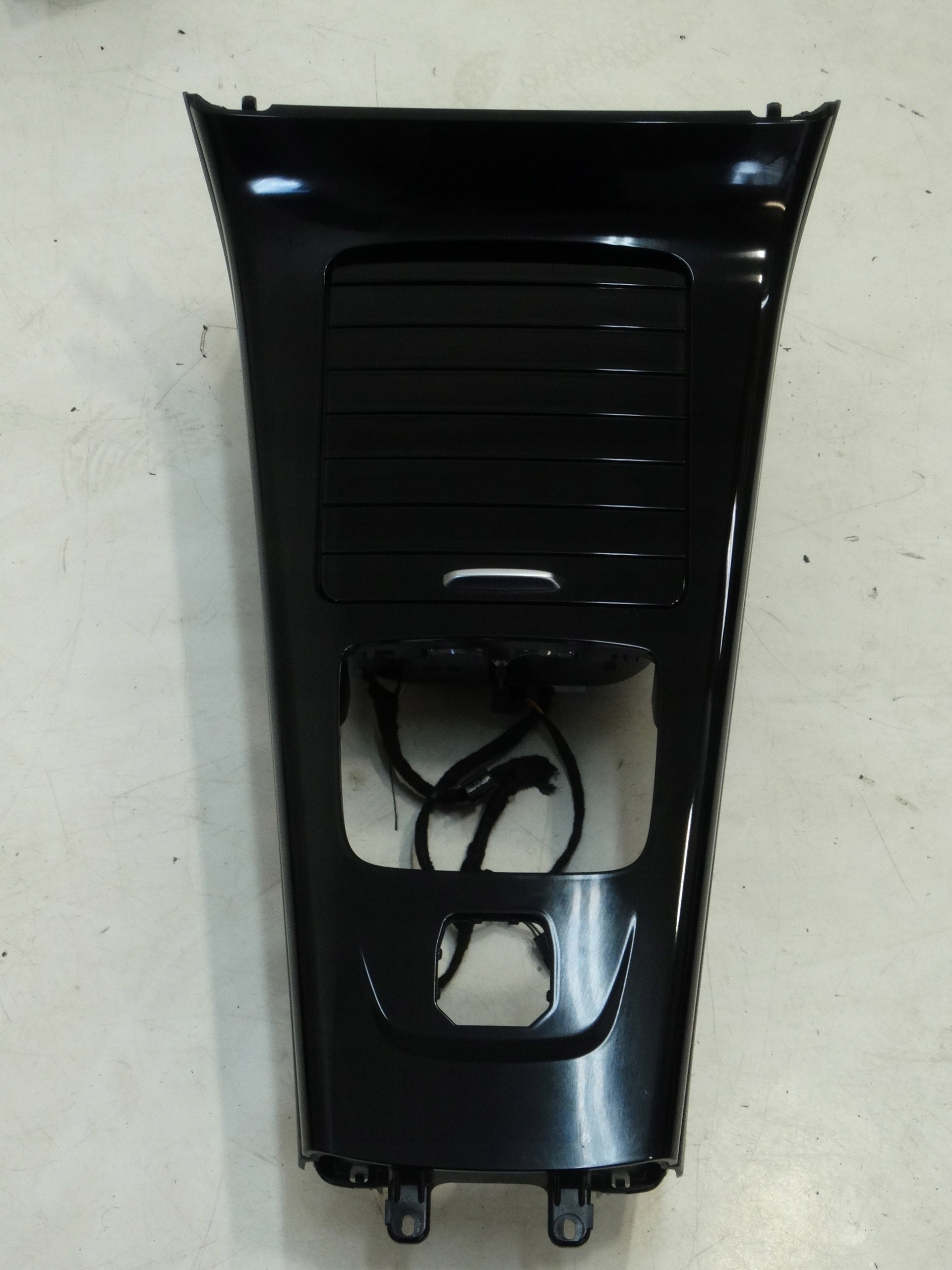 TUNEL mitte Handschuhfach MERCEDES CLA C118 W177 A1776801201