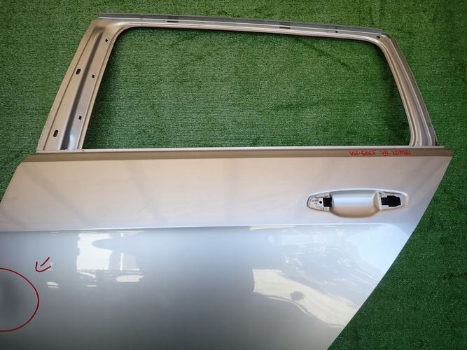 VW GOLF VII KOMBI 5G9 door left rear. rear part