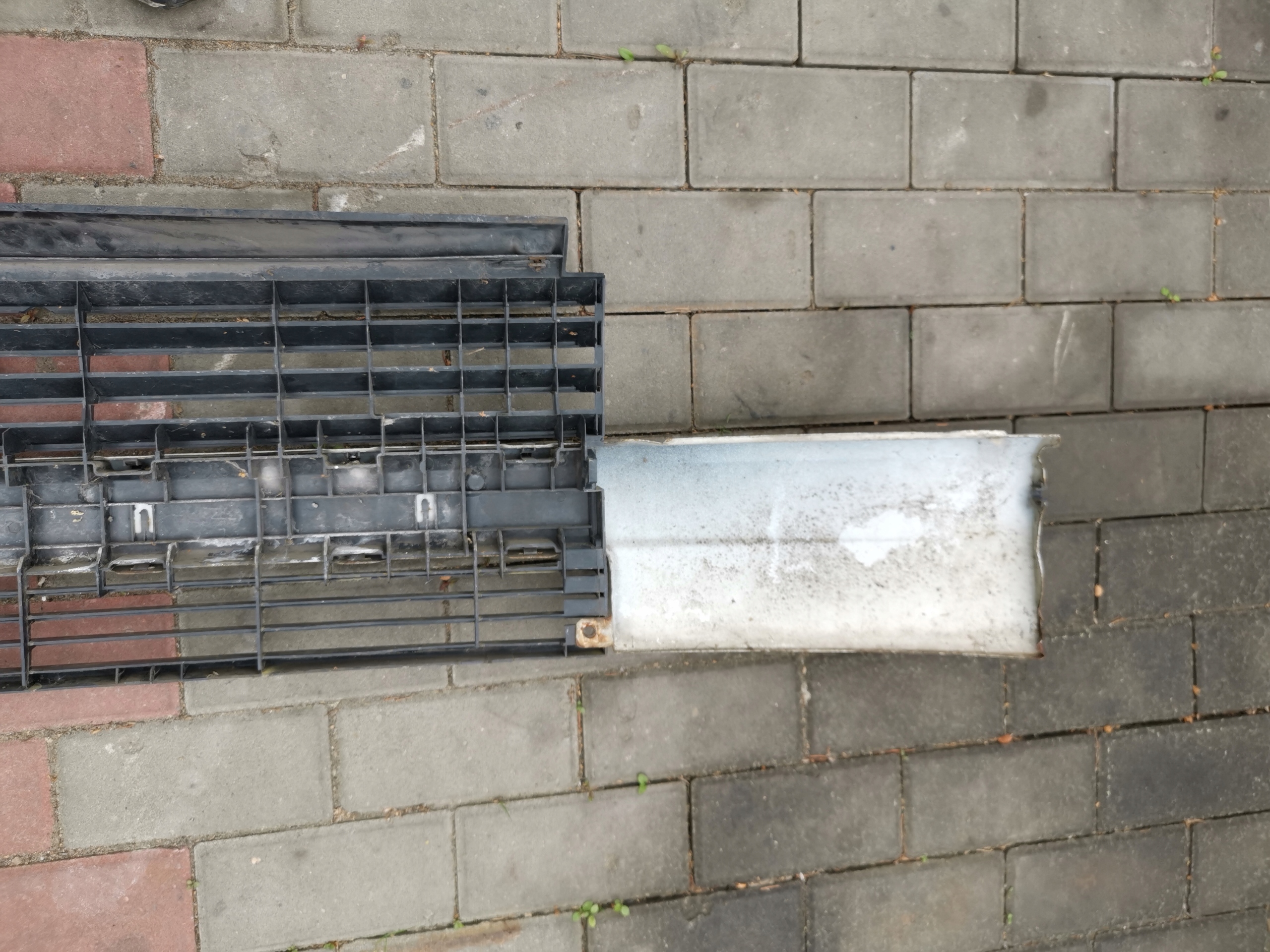 GRILL ATRAPA GRIL VW TRANSPORTER T4 Kolor biały