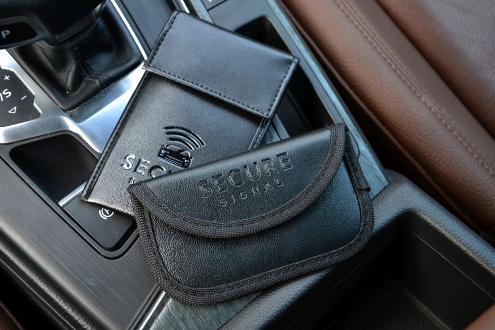 ETUI POKROWIEC BLOKADA SYGNAŁU KLUCZE KEYLESS RFID Producent Secure Signal