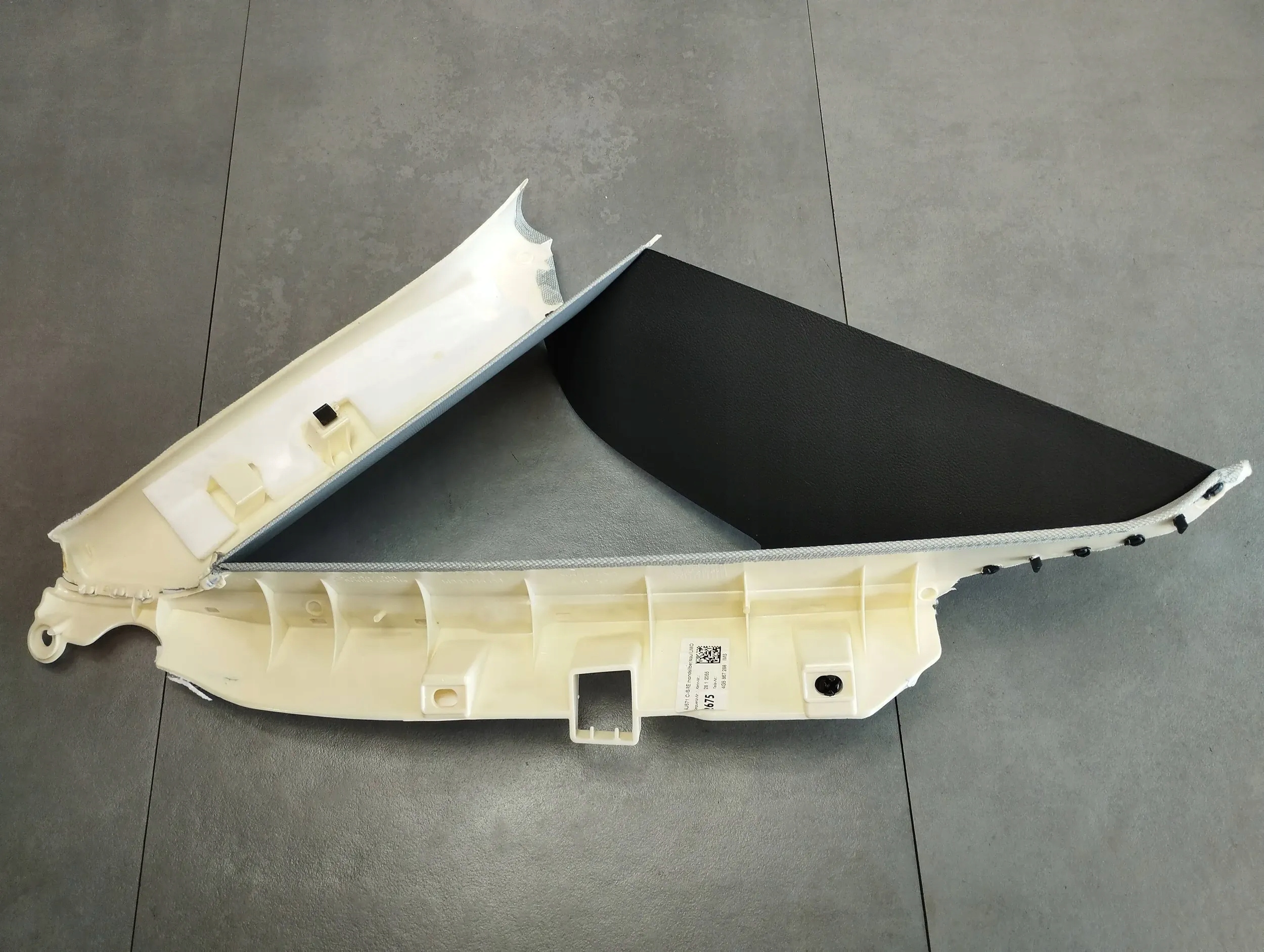 Audi A6 C7 4G Blende Abdeckung SLUPKA rechts 4G5867288