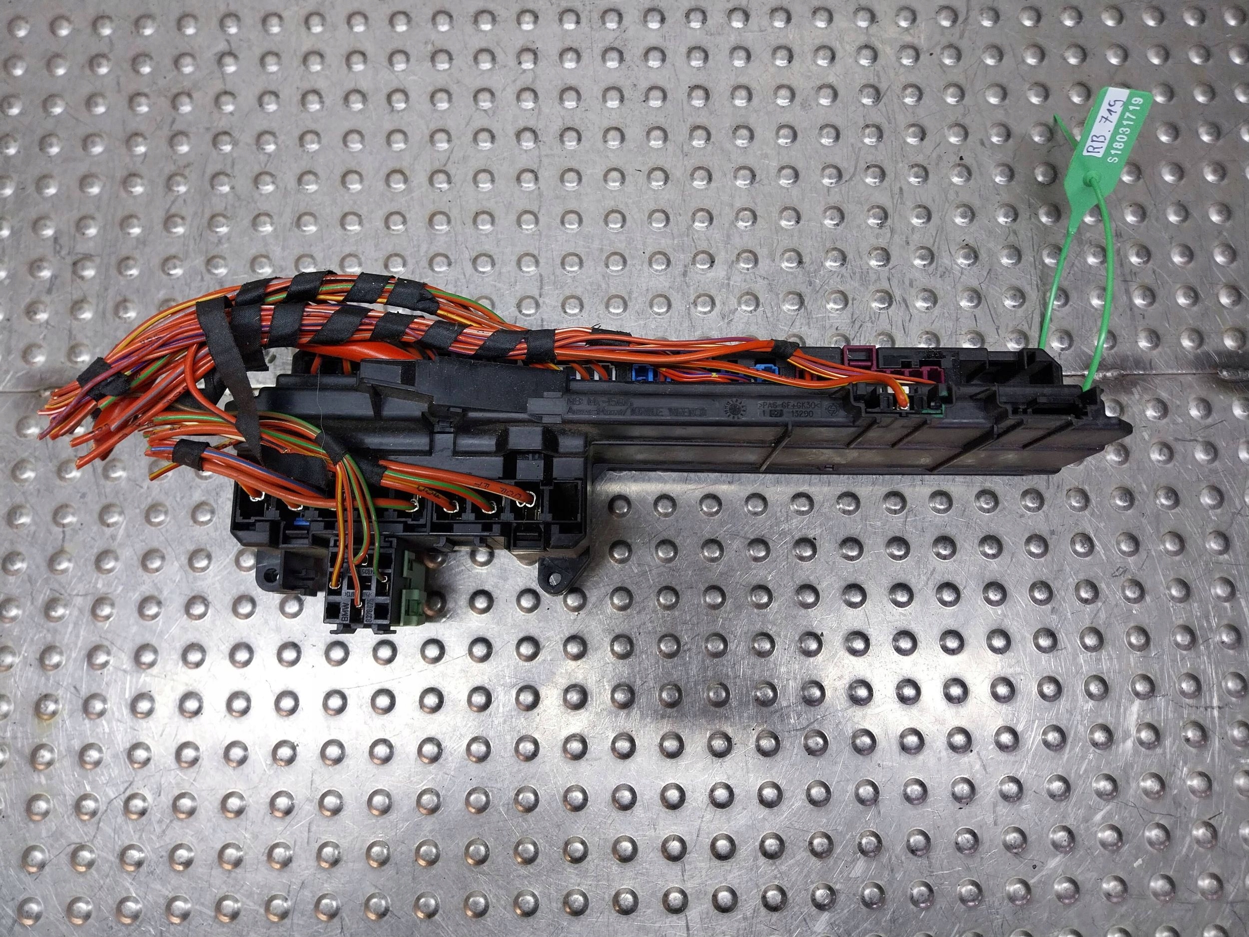Module fusibles 6957330 BMW E60 E61 E63 E64