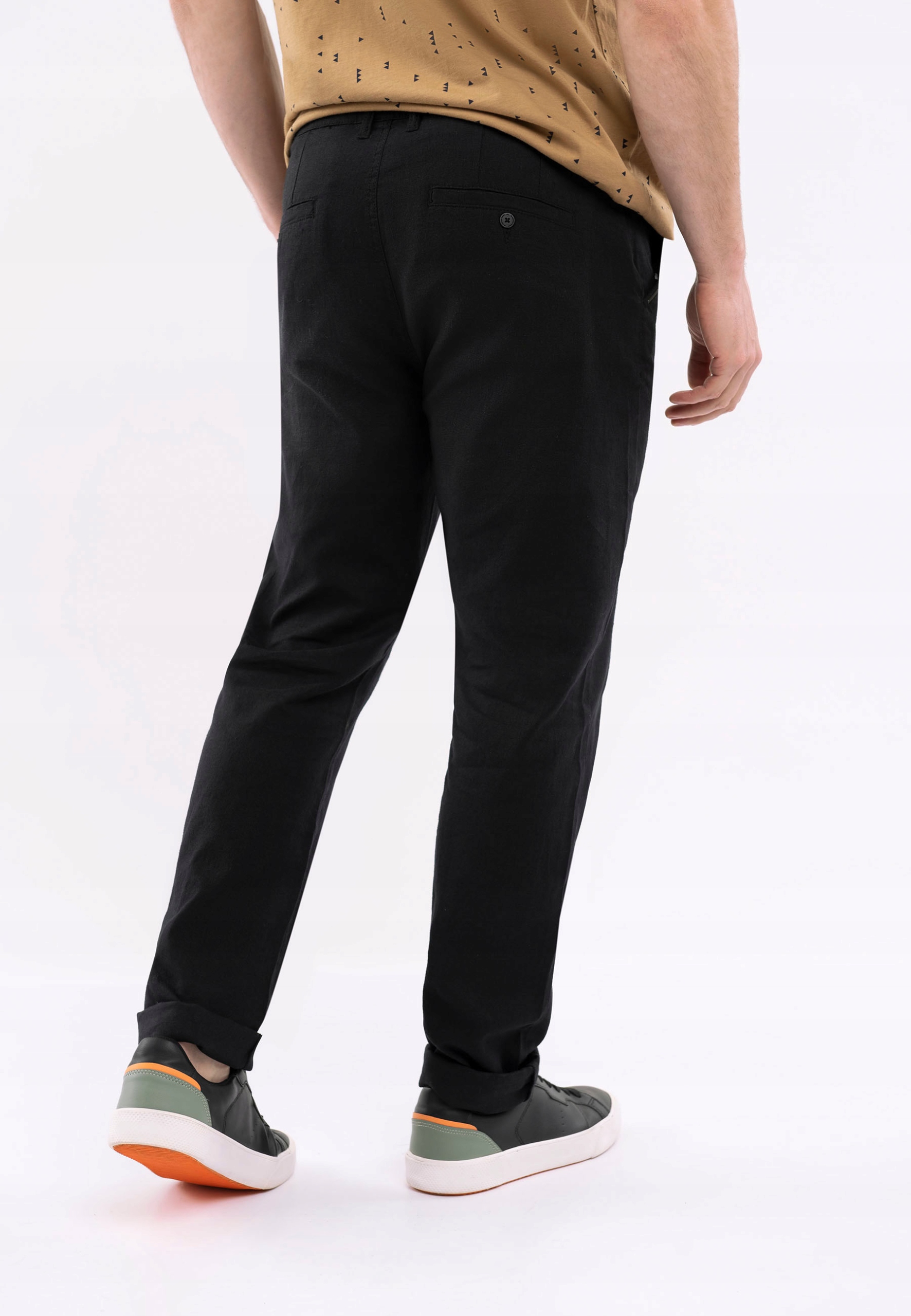 MĘSKIE SPODNIE LNIANE CZARNE REGULAR VOLCANO R-LINN XXL Marka Volcano