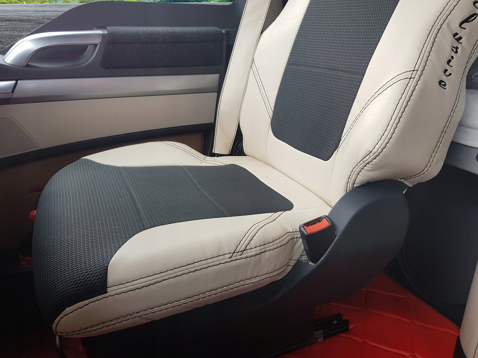 POKROWCE FOTELI TIR MAN TGX SKAJ ECO SKÓRA Kod producenta TGX