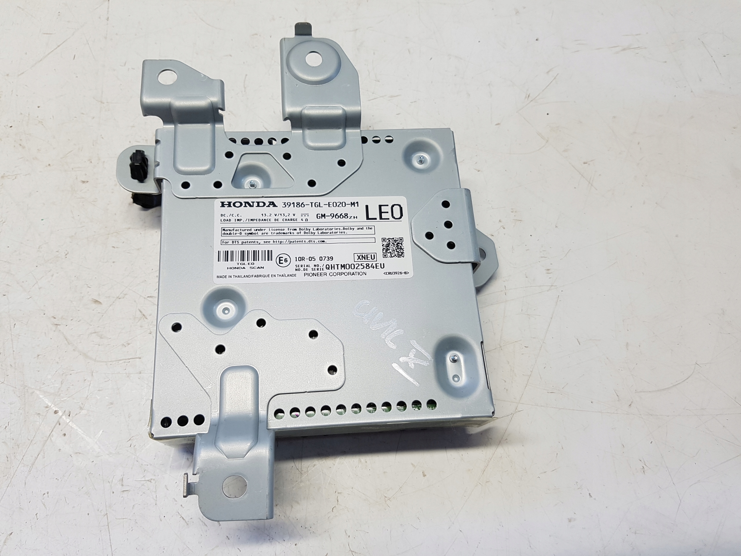 HONDA CIVIC X HB amplifier 39186-TGL-E020-M1
