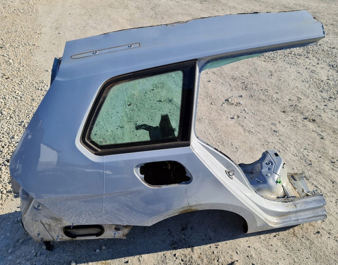 ĆWIARTKA BŁOTNIK PRAWY TYŁ VW GOLF VII KOMBI