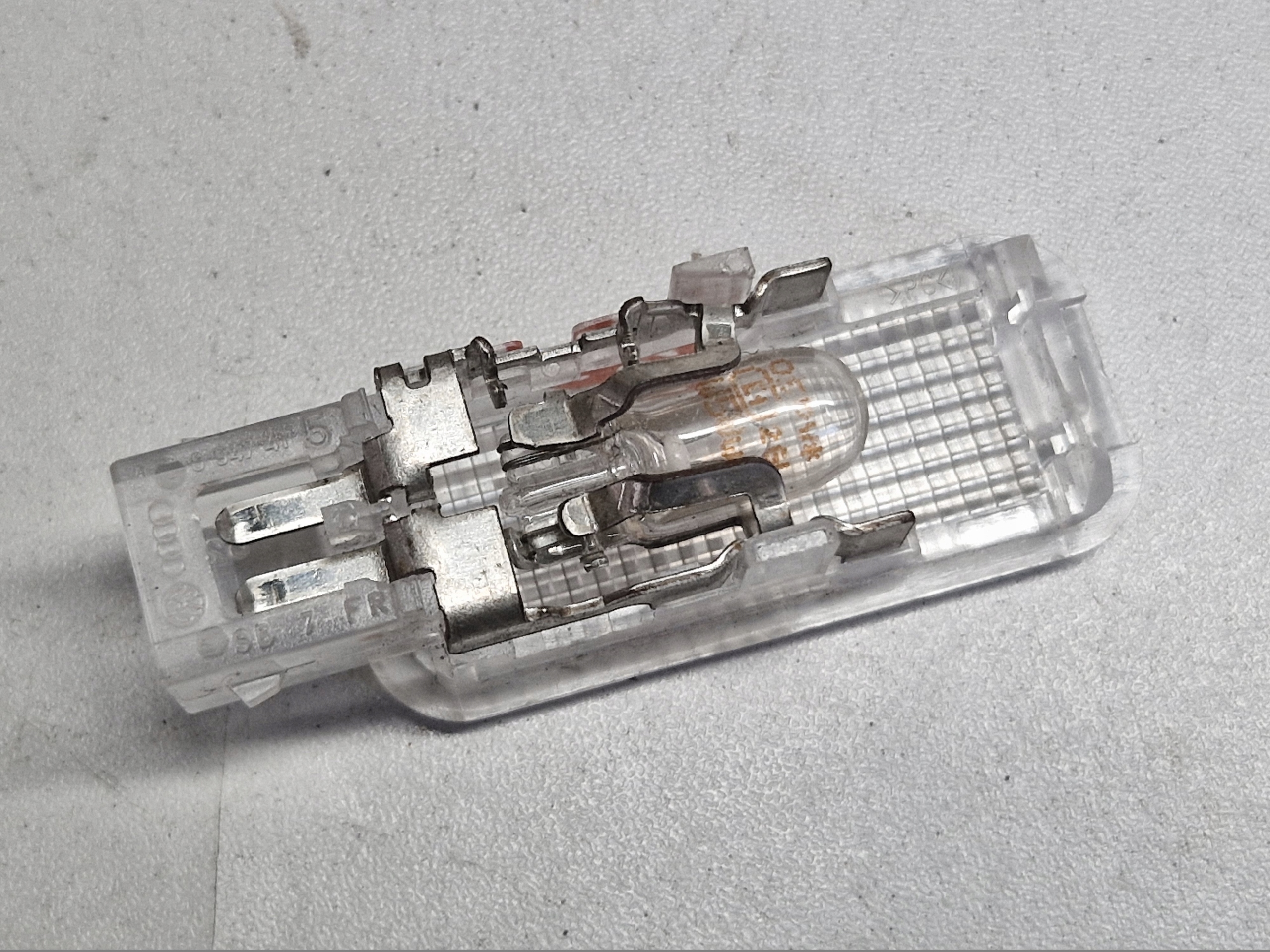 AUDI A6 C6 A6C6 light OSWIETLENIE passenger compartments 4F0947415