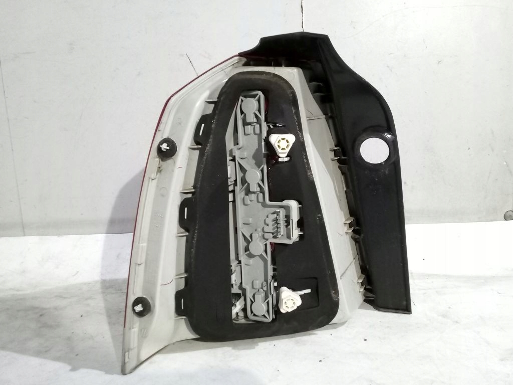 Opel Zafira B lift light right rear part rear