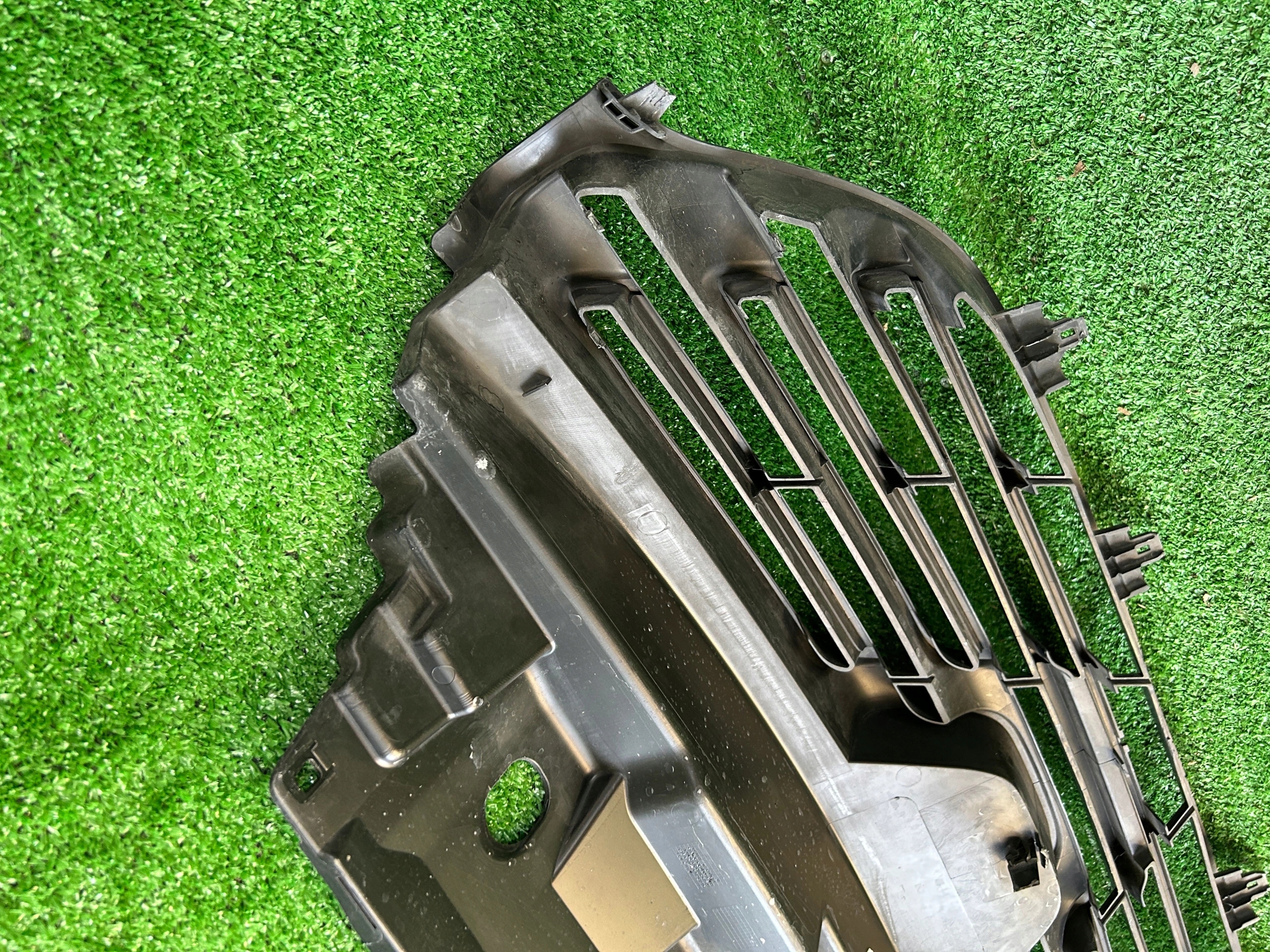 Renault Trafic 3 III Grill Grill 623108673R