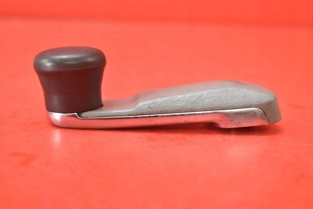 KORBKA windows right front MERCEDES 190 W201 LIFT 88-93