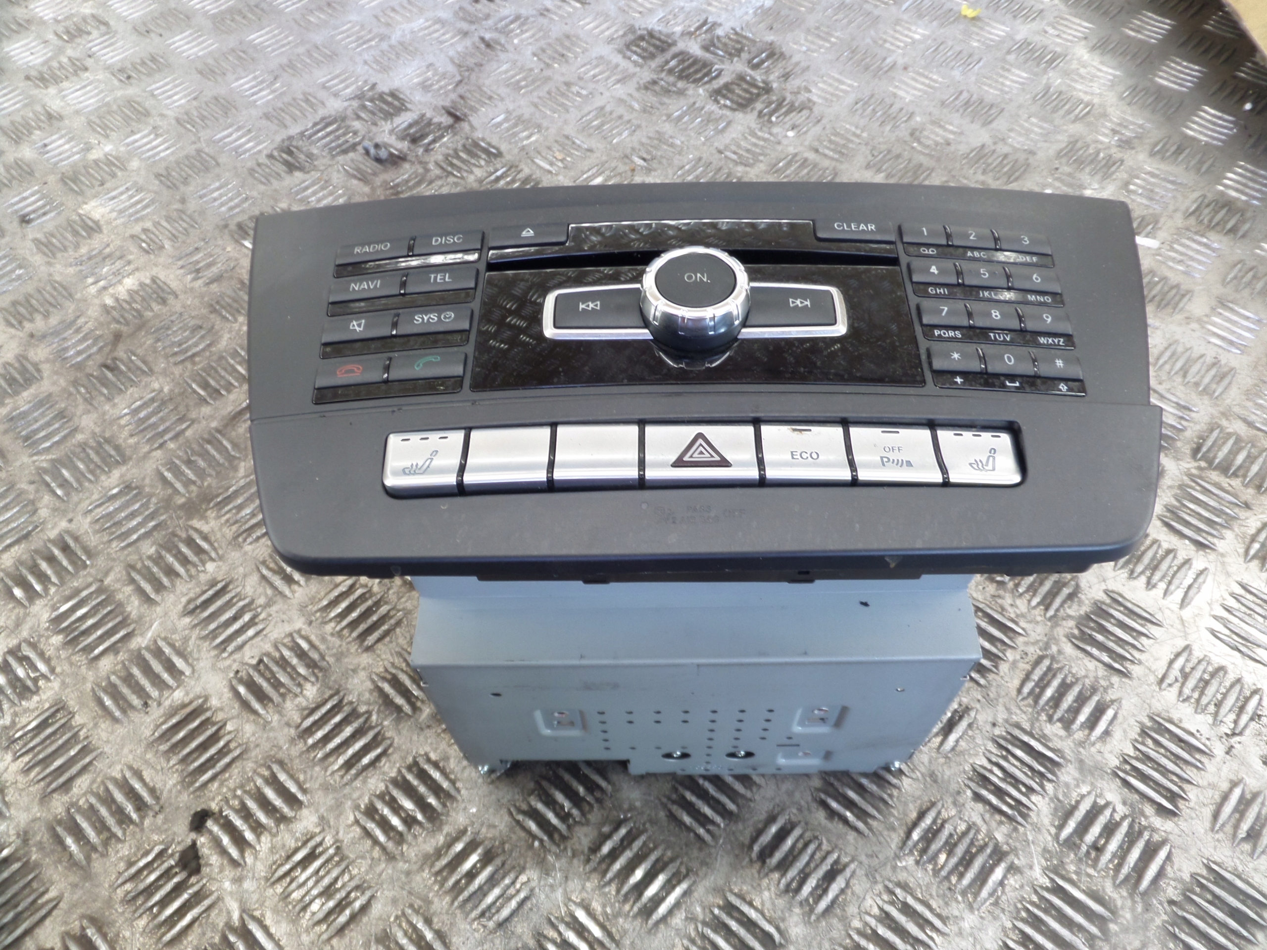 Navigation radio Mercedes-Benz OE A2049009410