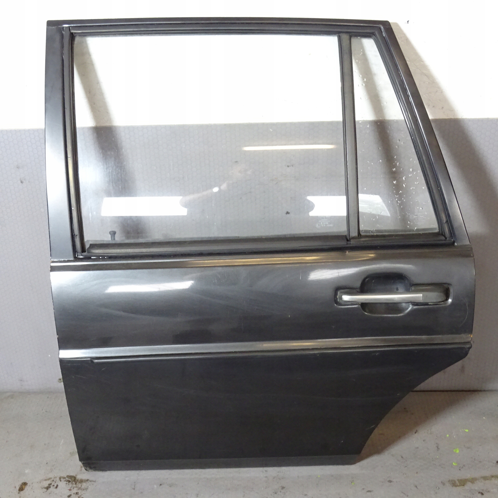 VW PASSAT B2 5D HATCHBACK door rear part left